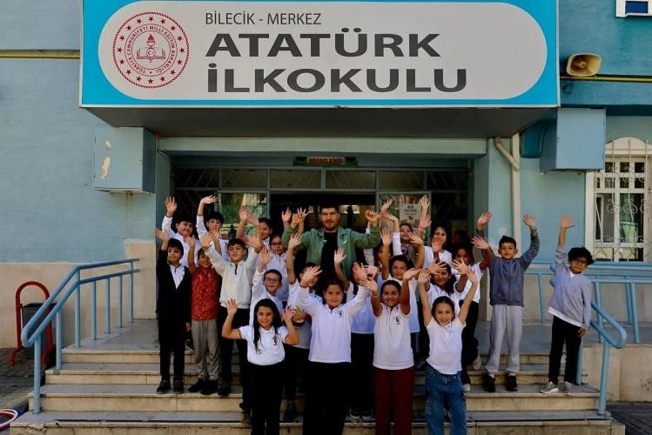 Minik öğrenciler sporla hem eğlendi hem hareket etti