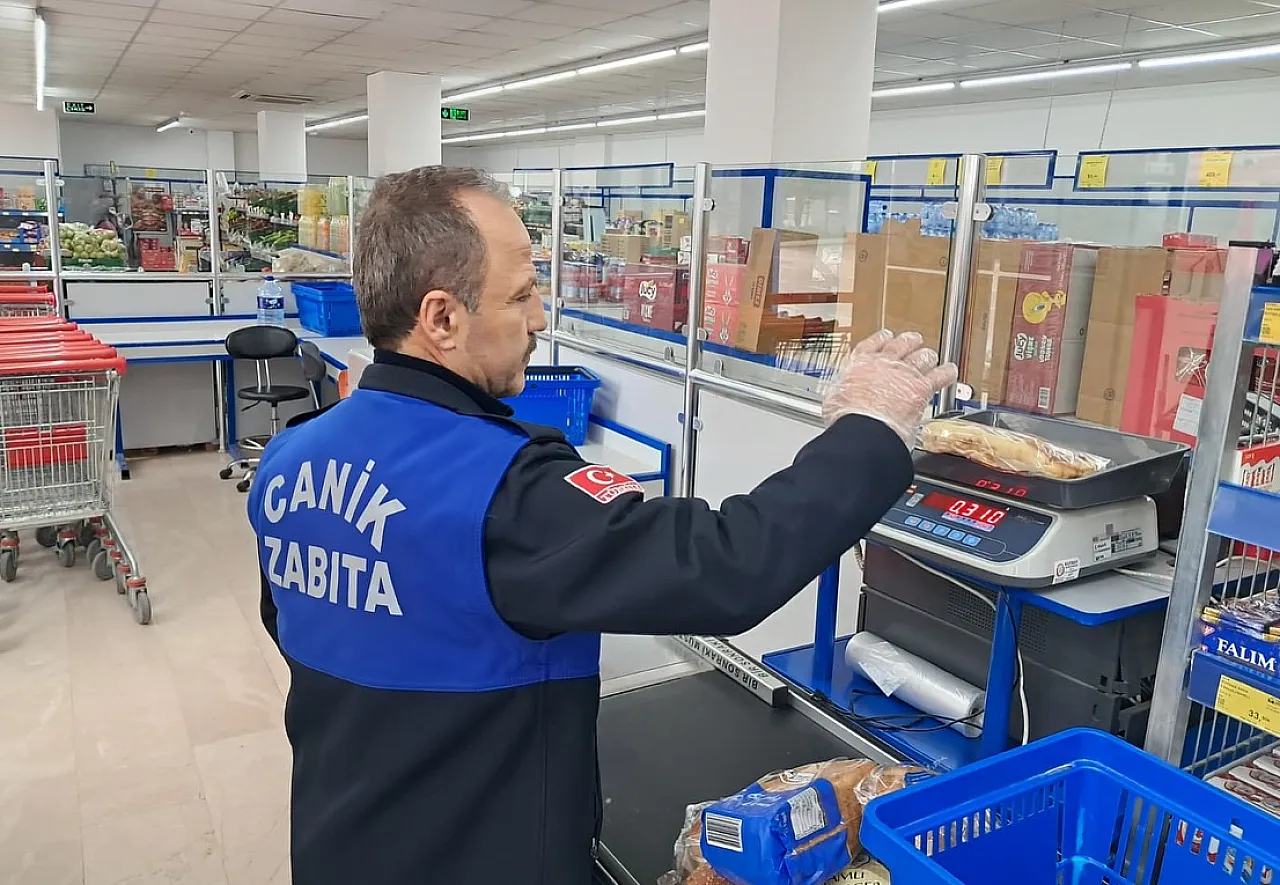 Canik'te Ramazan mesaisi! Marketlerde sıkı denetim