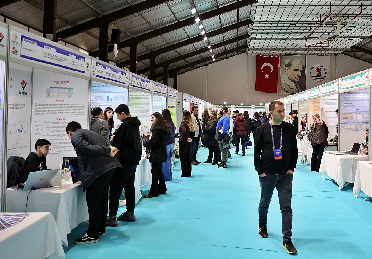 Samsun bölge finali başladı: 3 bin 142 proje arasından seçilen 100 eser OMÜ'de