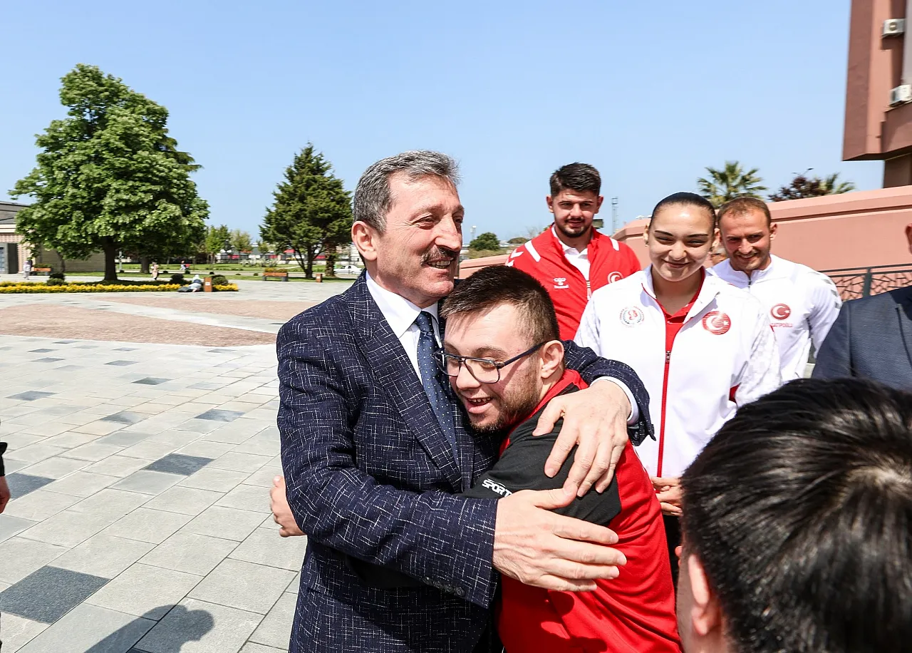 Samsun'da Gençlere Özel Etkinlik: 'Bugünün Gençleri, Geleceğin Yöneticileri'