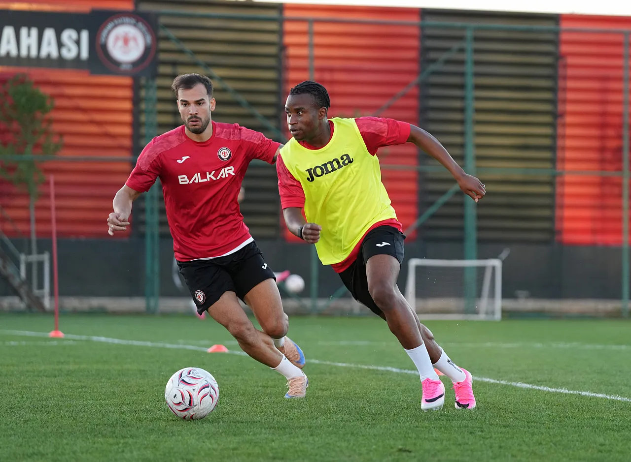 Samsunspor, Çorum FK mesaisine başladı