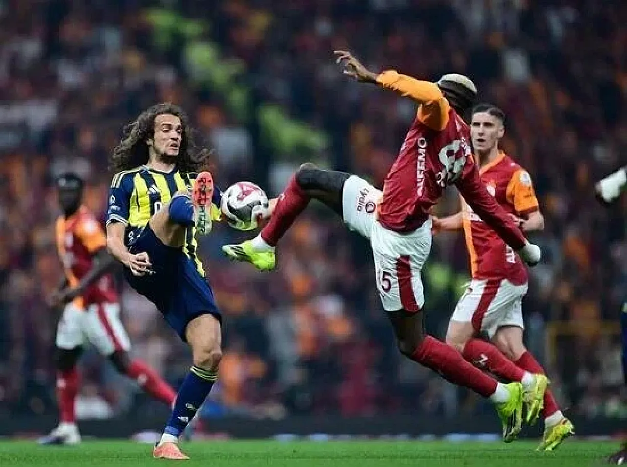 Galatasaray, derbide kazandı!