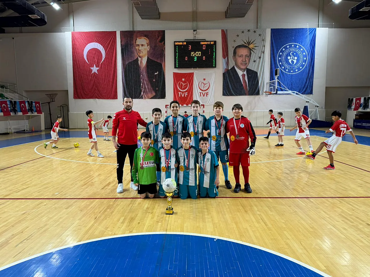 Çarşamba'da Okul Sporları futsal heyecanı tamamlandı