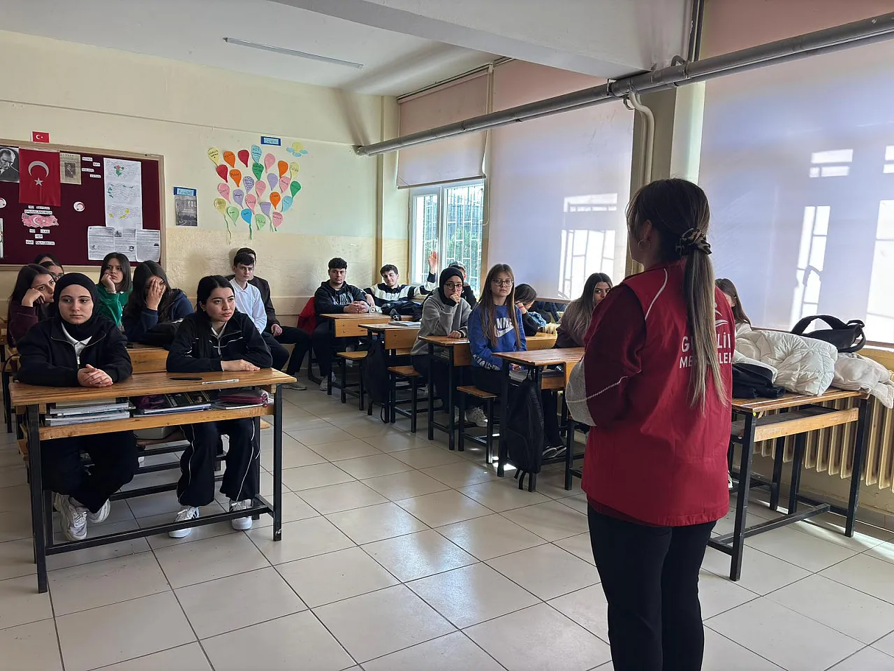 Salıpazarı'nda gençler bisikletle çevre bilinci kazanıyor
