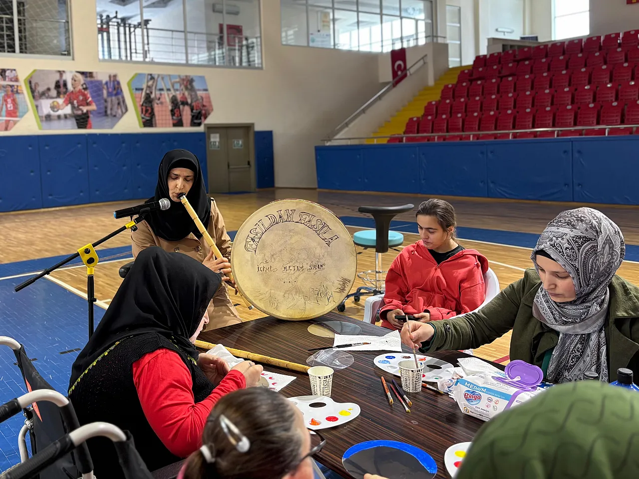 Salıpazarı'nda 8 Mart coşkusu: Kadınlar spor ve sanat etkinliklerinde buluştu