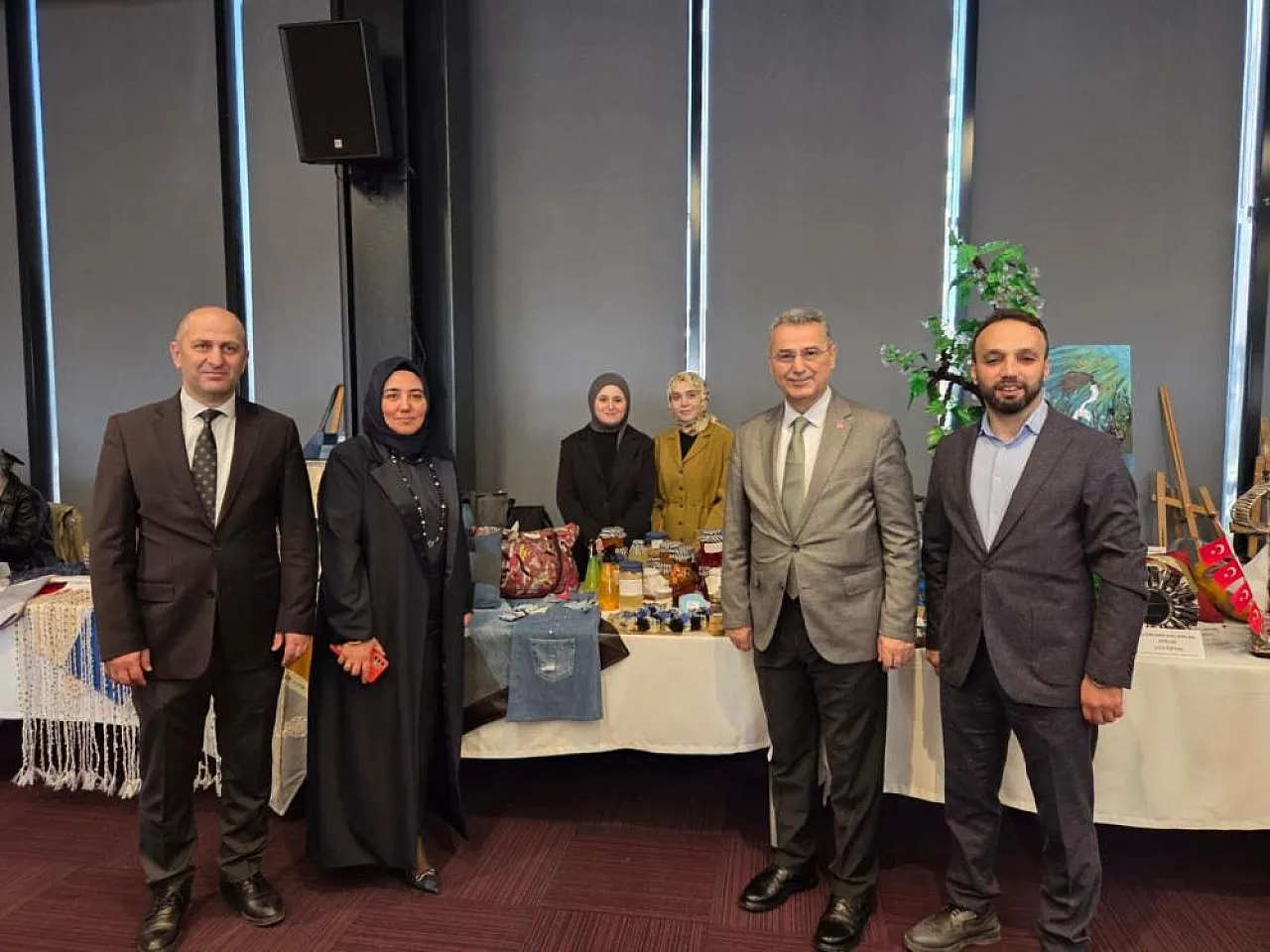 Samsun'da Sıfır Atık Projesi: Soğan Kabuğundan Ruj Üretildi