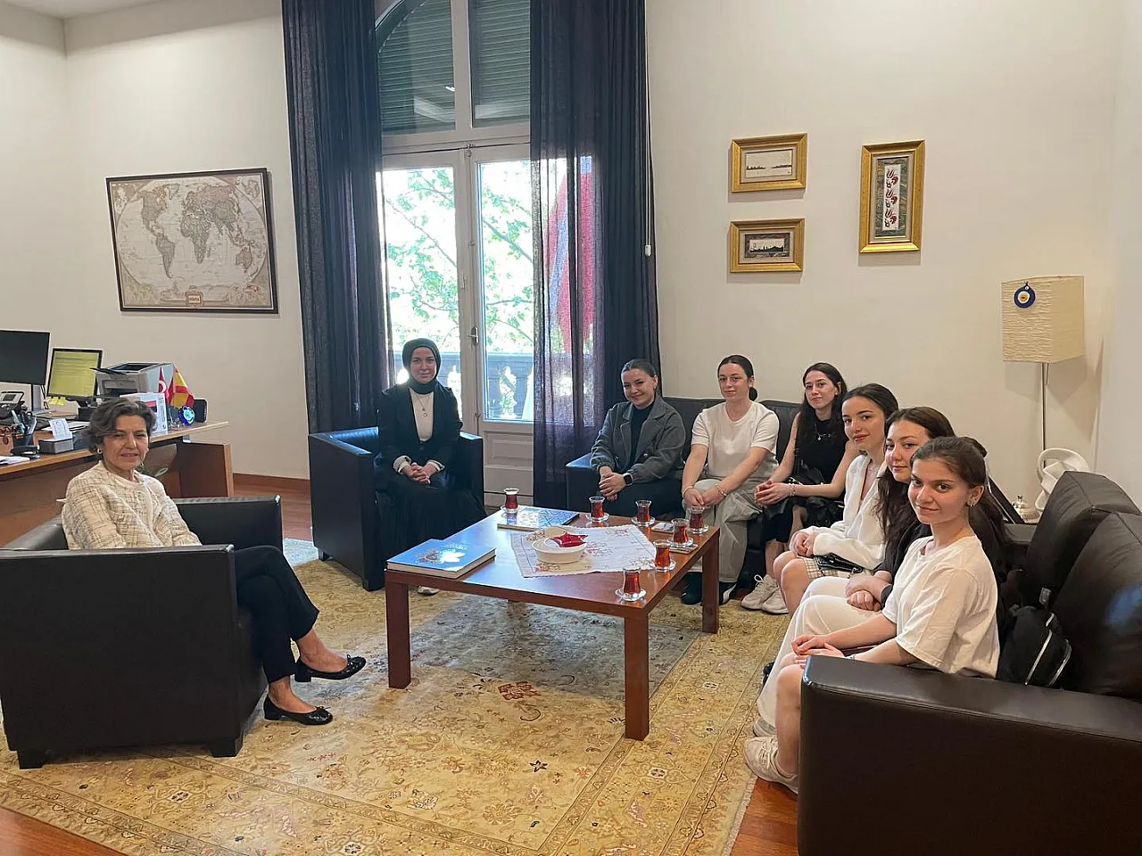 Salıpazarı'ndan Avrupa'ya: Öğrencilerden Barselona Başkonsolosluğuna ziyaret