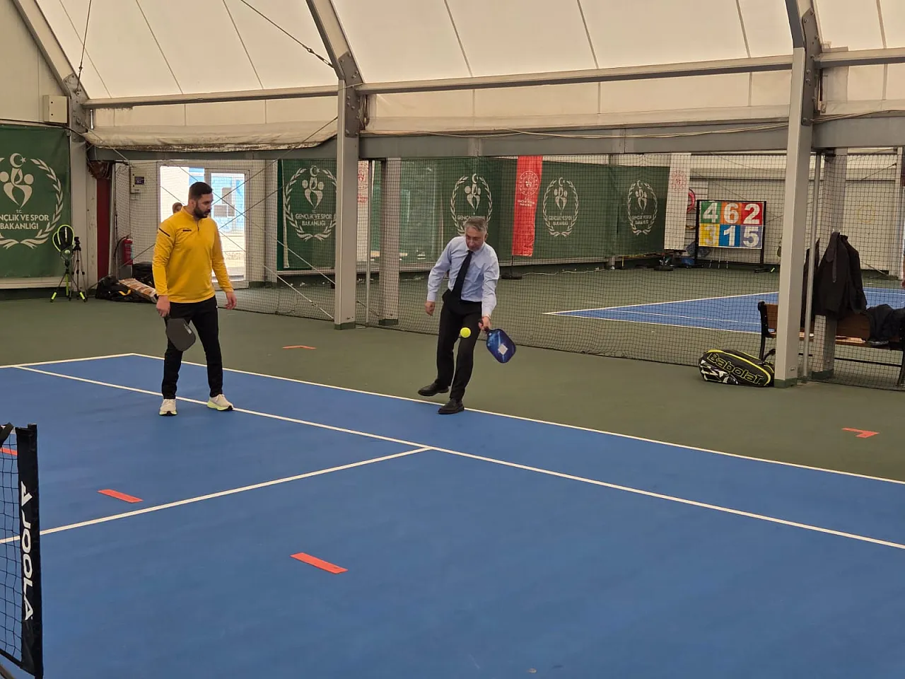 Canik'te kamu kurumlarına pickleball eğitimi ve turnuva süreci başlatıldı