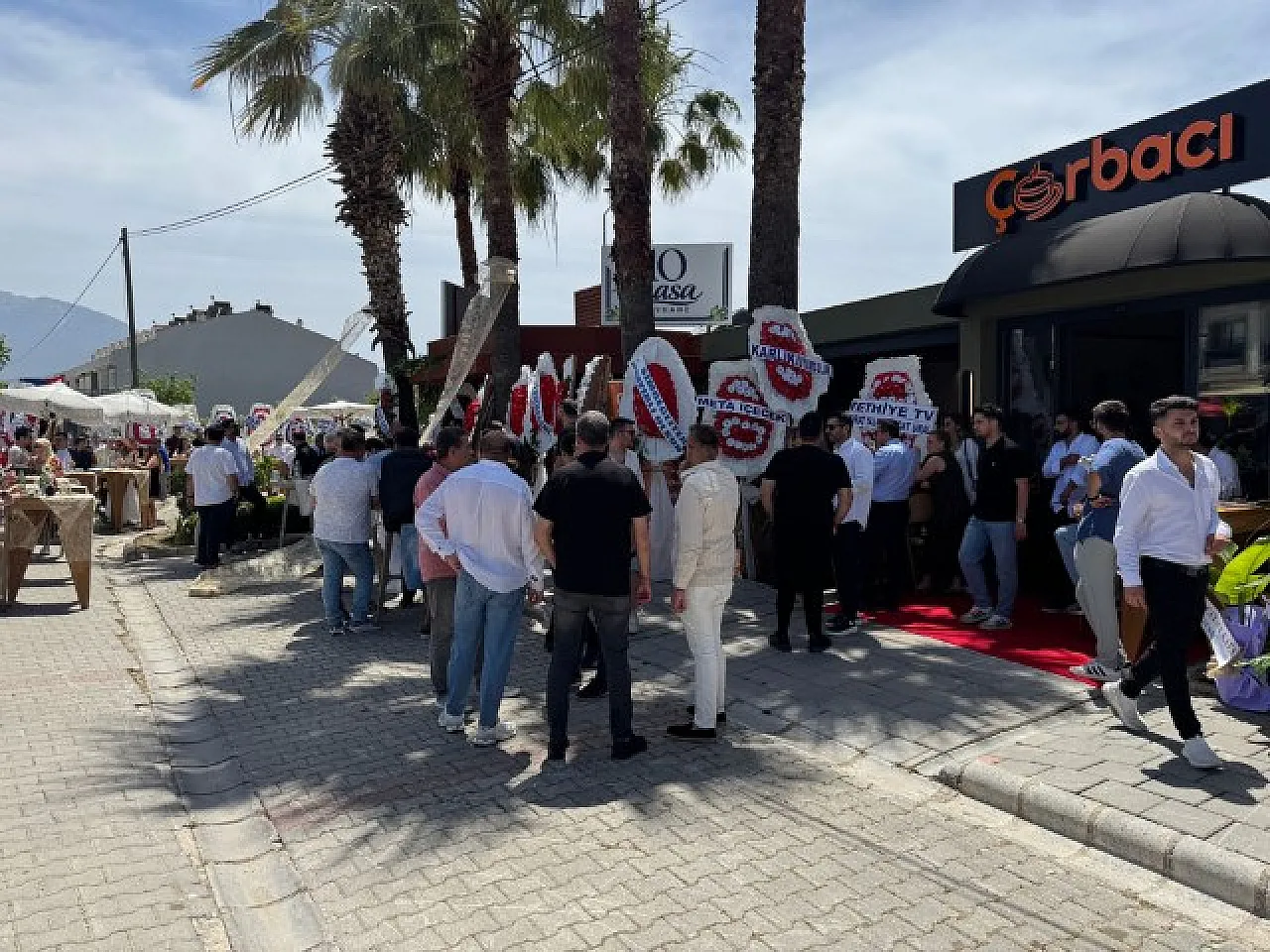 Fethiye'de meyhane açılışını duayla yaptılar