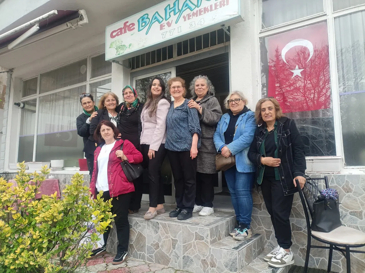 CHP Samsun Kadın Kolları'ndan Anneler Günü'nde duygulandıran ziyaretler