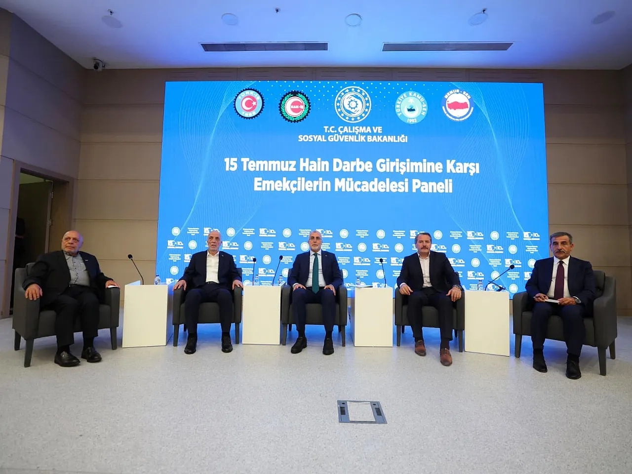 HAK-İŞ Genel Başkanı Arslan: '15 Temmuz'un en önemli kazanımı birlik ve beraberliğimizdir'