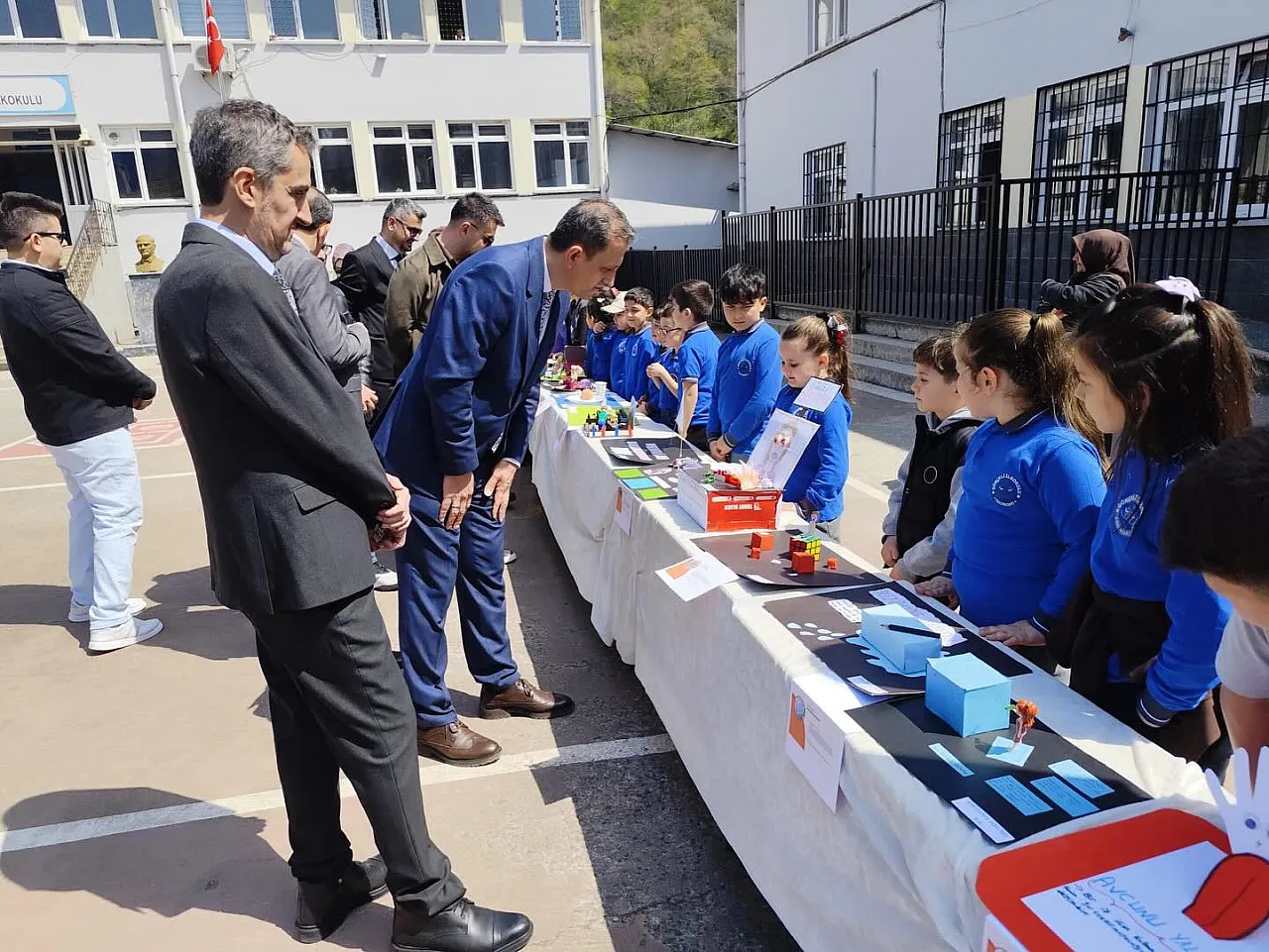 Deyimler ve atasözleri maketlerle hayat buldu