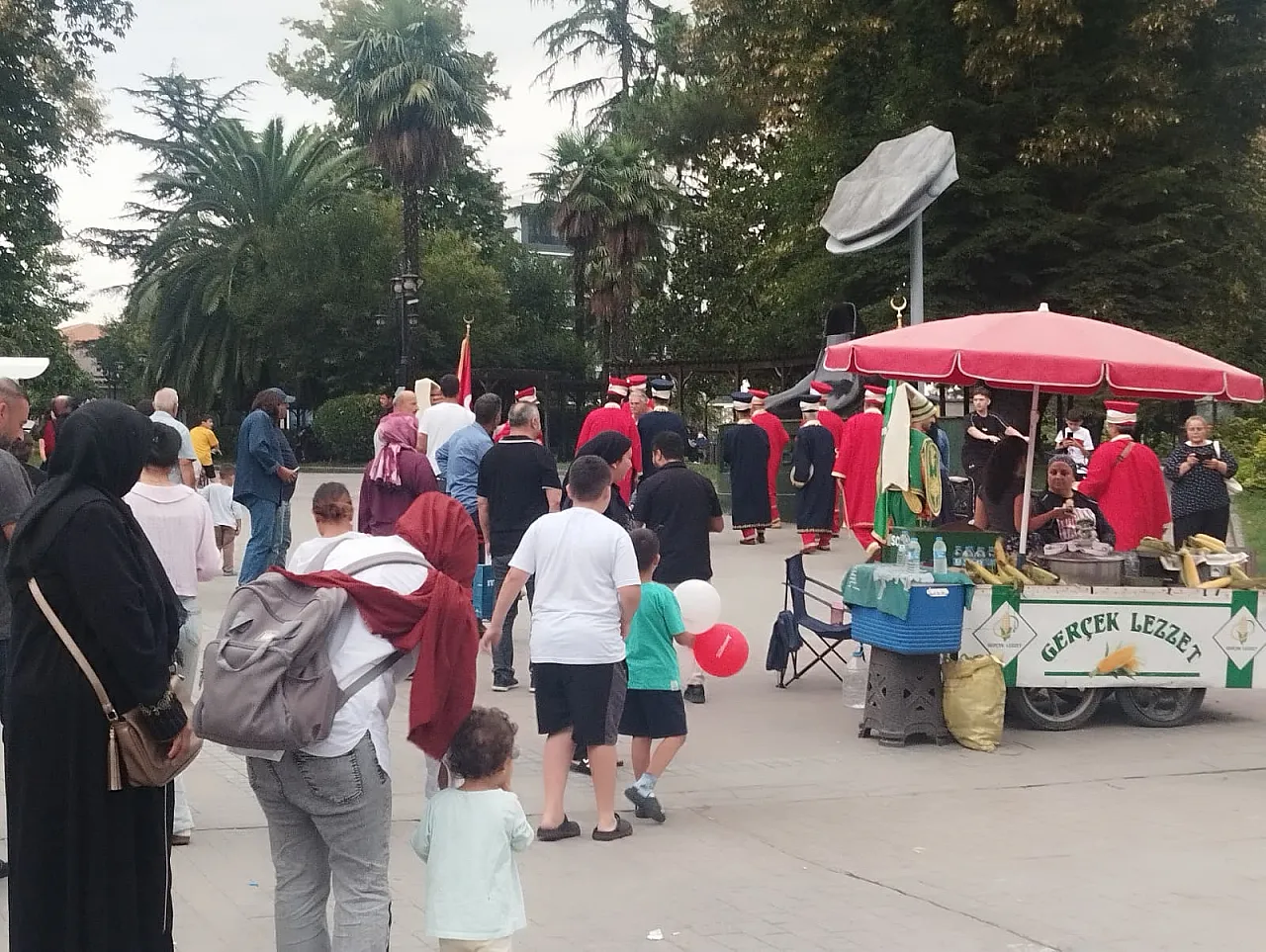 Tarihi Köprü'de mehter coşkusu