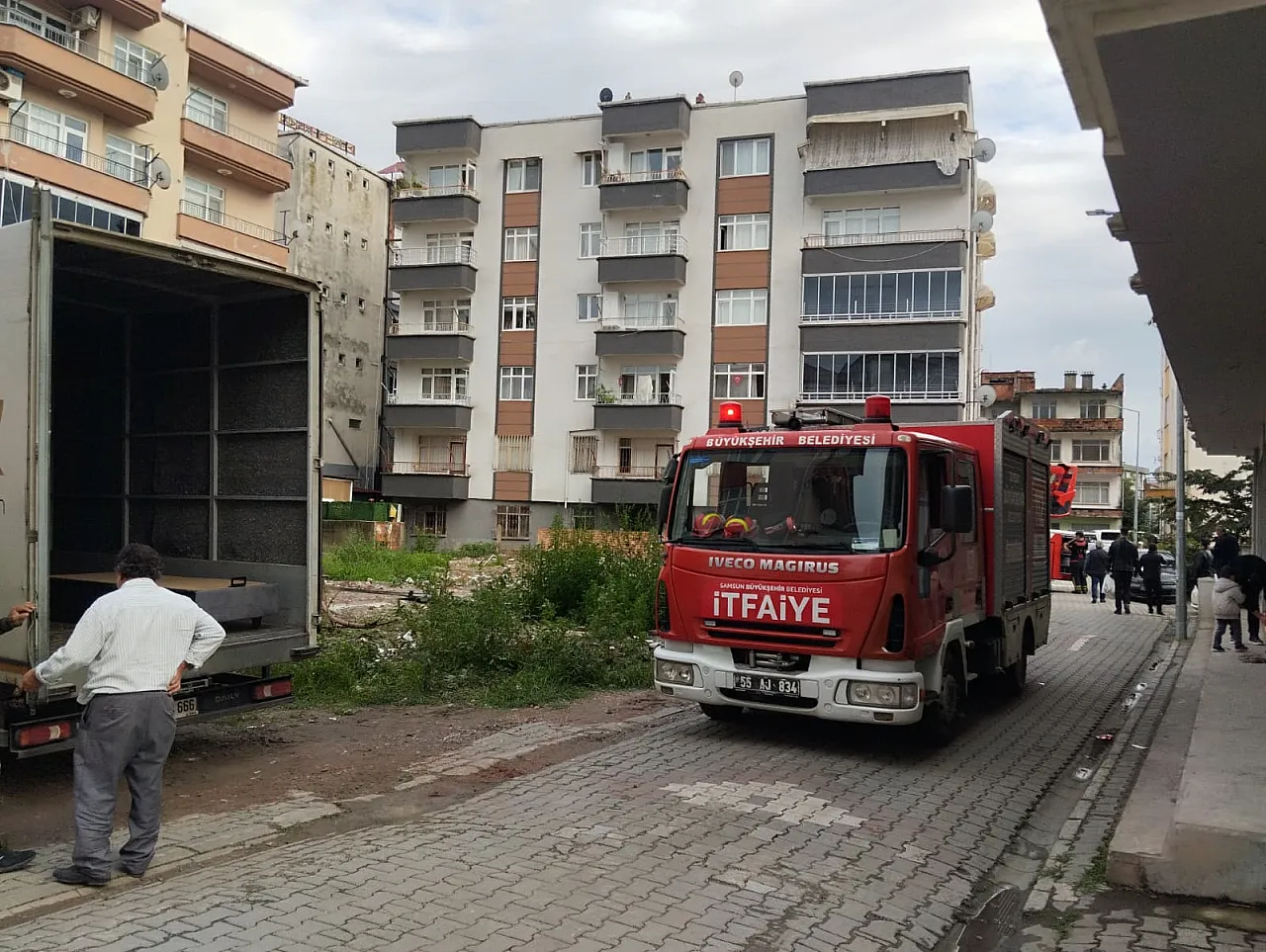 Samsun Çarşamba'da 4 ayrı suçtan aranan şahıs intihara kalkıştı