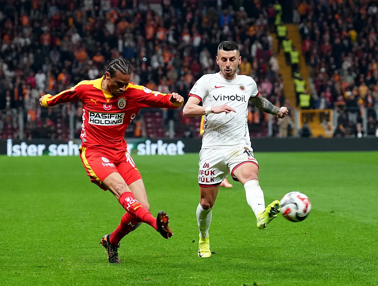 Ziraat Türkiye Kupası: Galatasaray: 0 - Gençlerbirliği: 0 (İlk yarı)