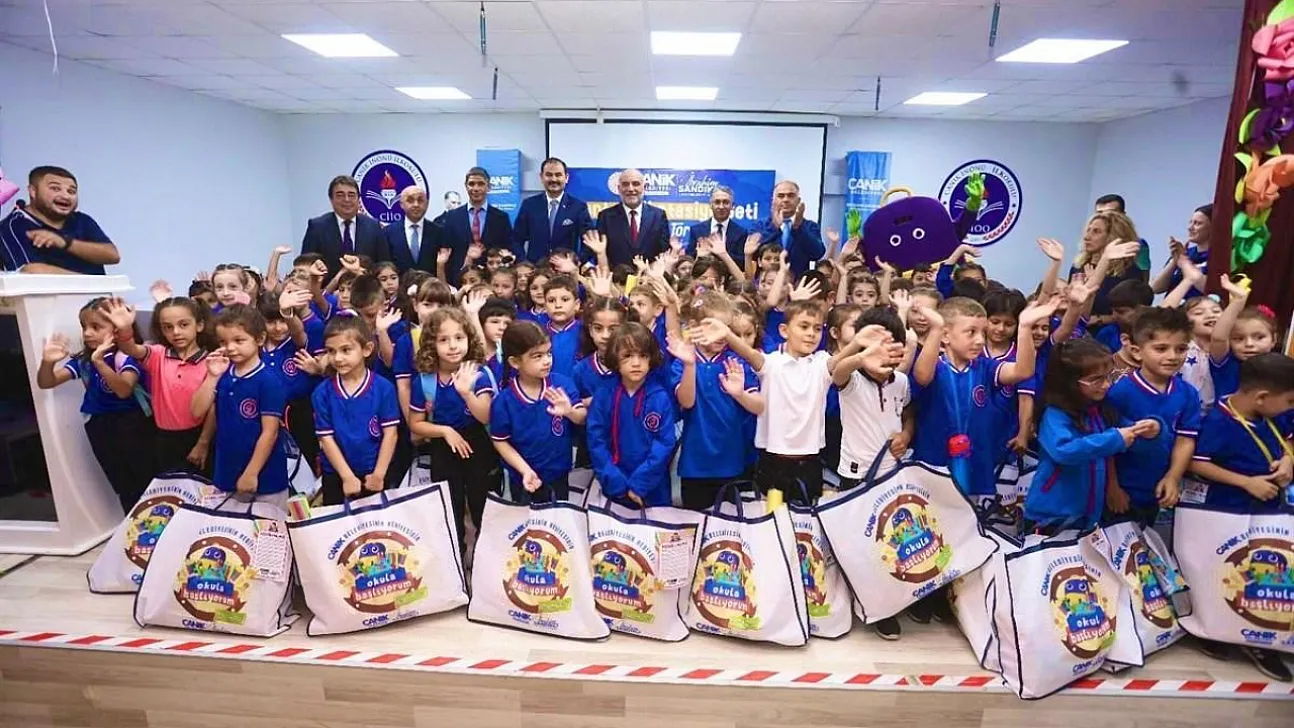 Canik'te tüm 1. sınıflara çanta ve kırtasiye seti sıralarında verilecek
