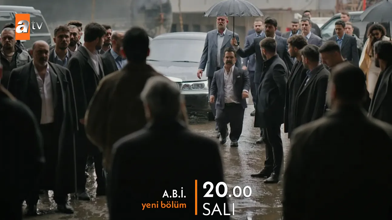 'Çaycı Hüseyin' İmaj Değiştirdi: ATV Dizisinde Mafya Babası oldu