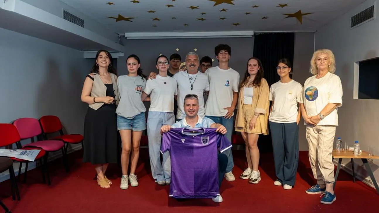 Oyuncu Necmi Yapıcı: 'Herkes oyuncu oluyor ama komedyen olamıyor'