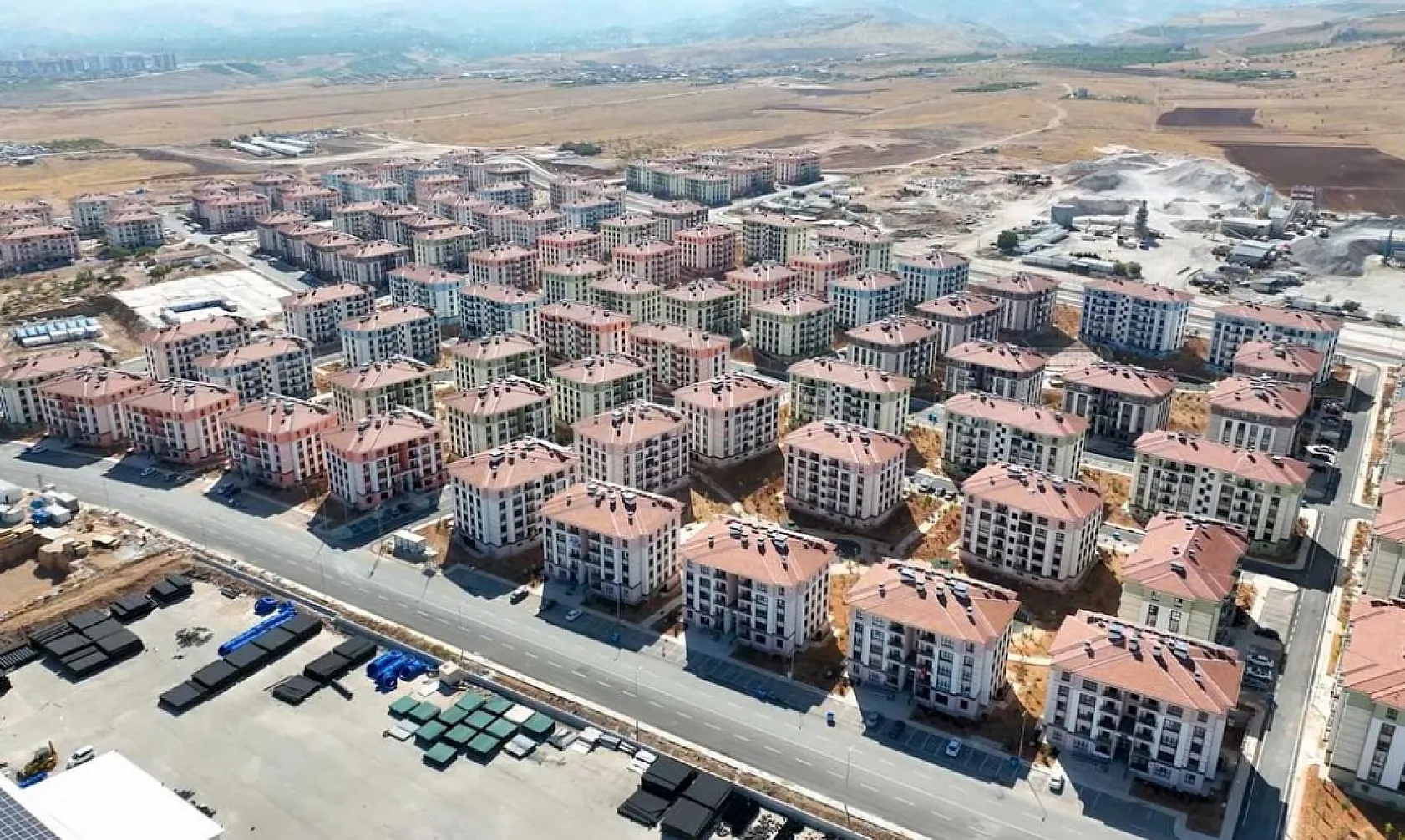 TOKİ Kura Çekimi Bugün Hangi İlde? 25-26-27 Şubat 2026 İl İl Güncel Kura Takvimi ve İsim Listesi