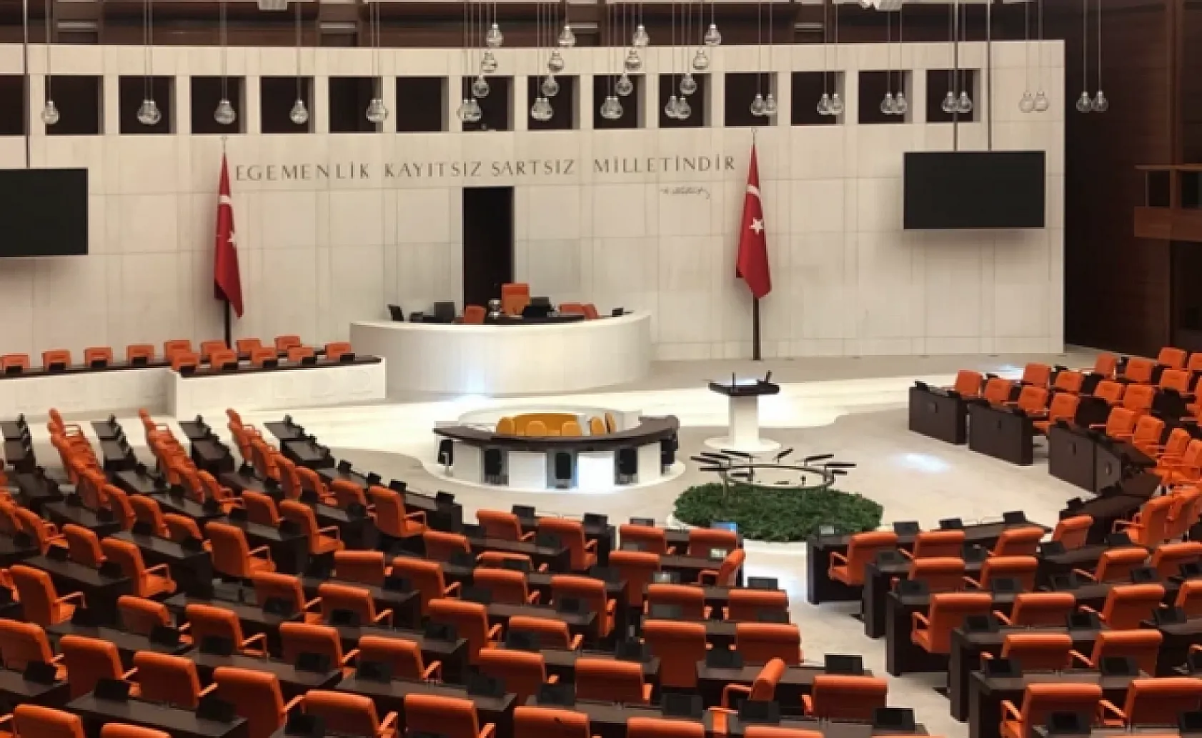 Mahkum yakınları dikkat! 12. Yargı Paketi'nde infaz kararı belli oldu