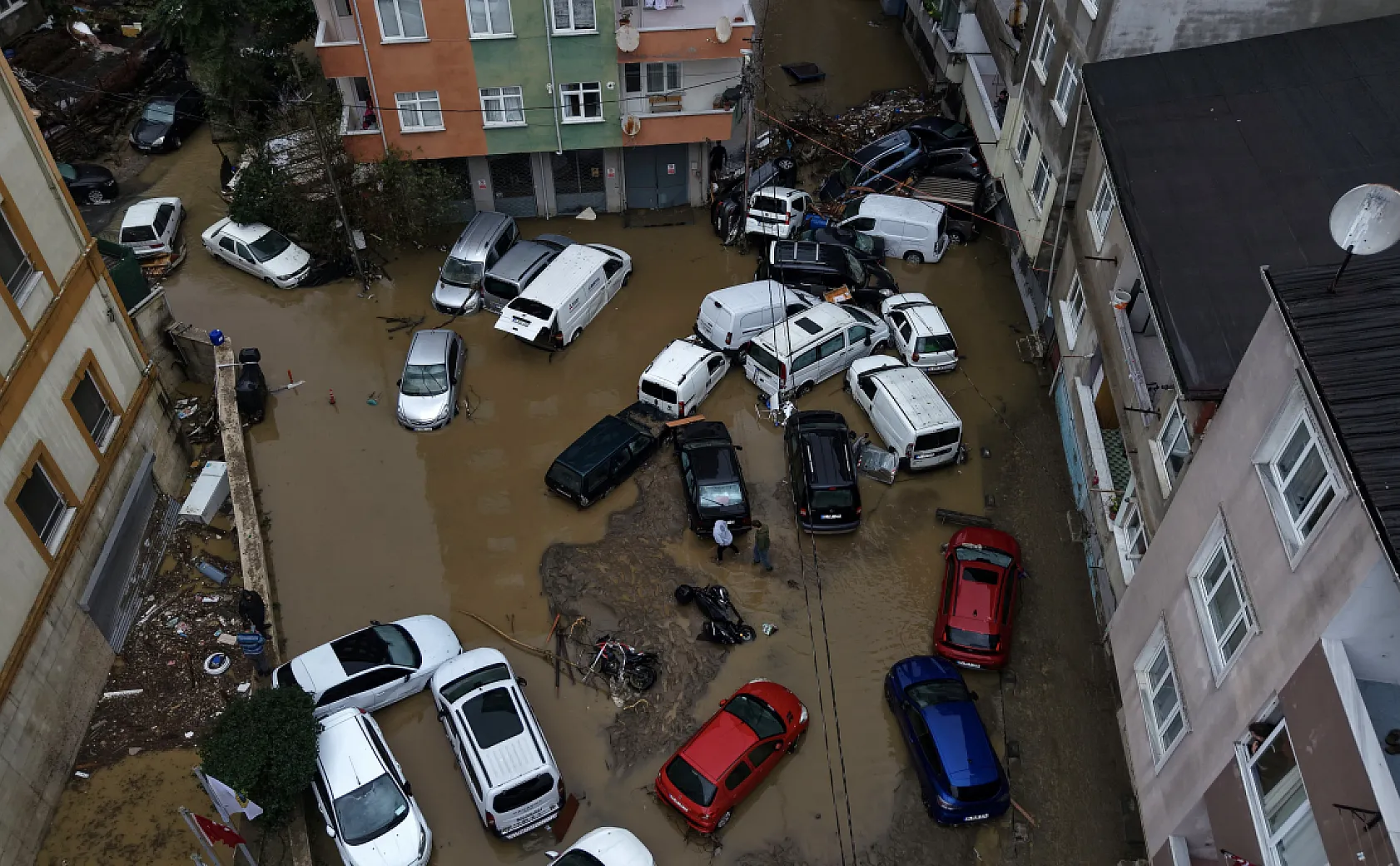 Fotoğraflarla İstanbul'da selin ardından oluşan hasar