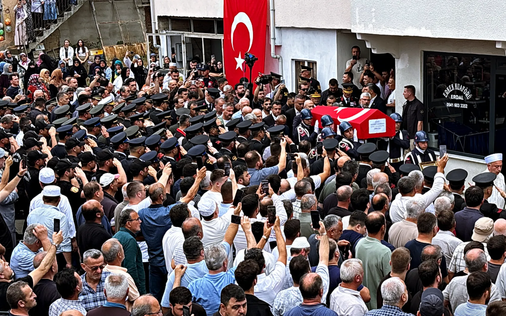 Şehit Jandarma Uzman Çavuş Mehmet Demirbaş Samsun'da son yolculuğuna uğurlandı