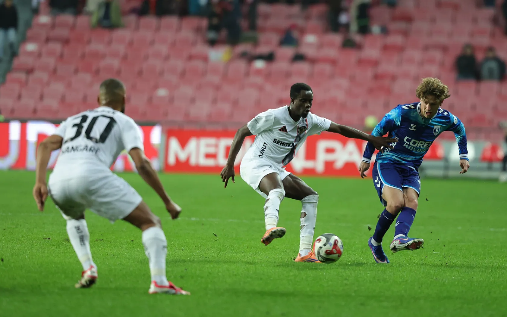 Samsunspor-Gaziantep FK Maçından Kareler