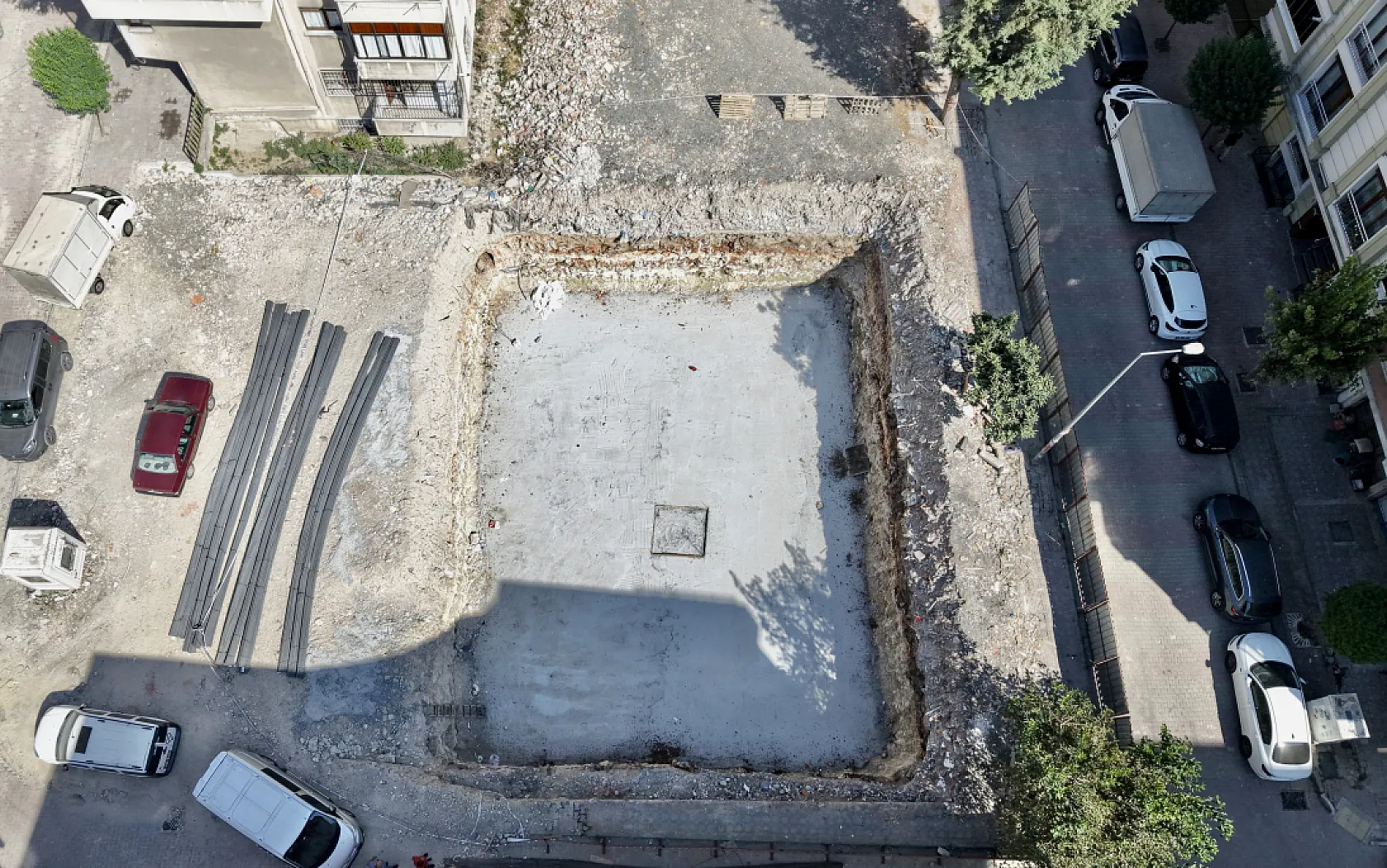Bahçelievler'de temel kazısında tarihi bulgu şüphesi