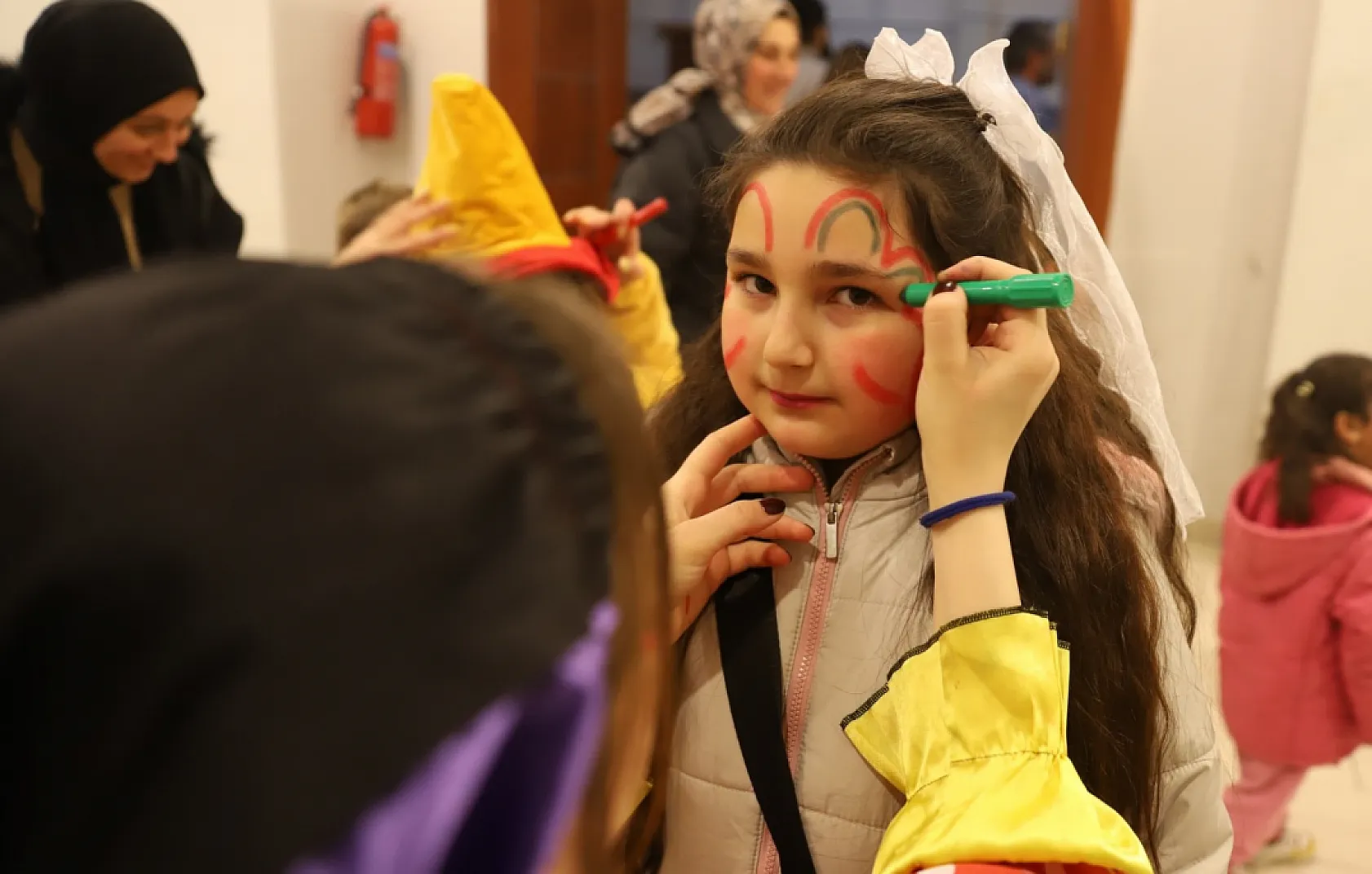 Miniklere iftar sonrası renkli anlar yaşatıldı