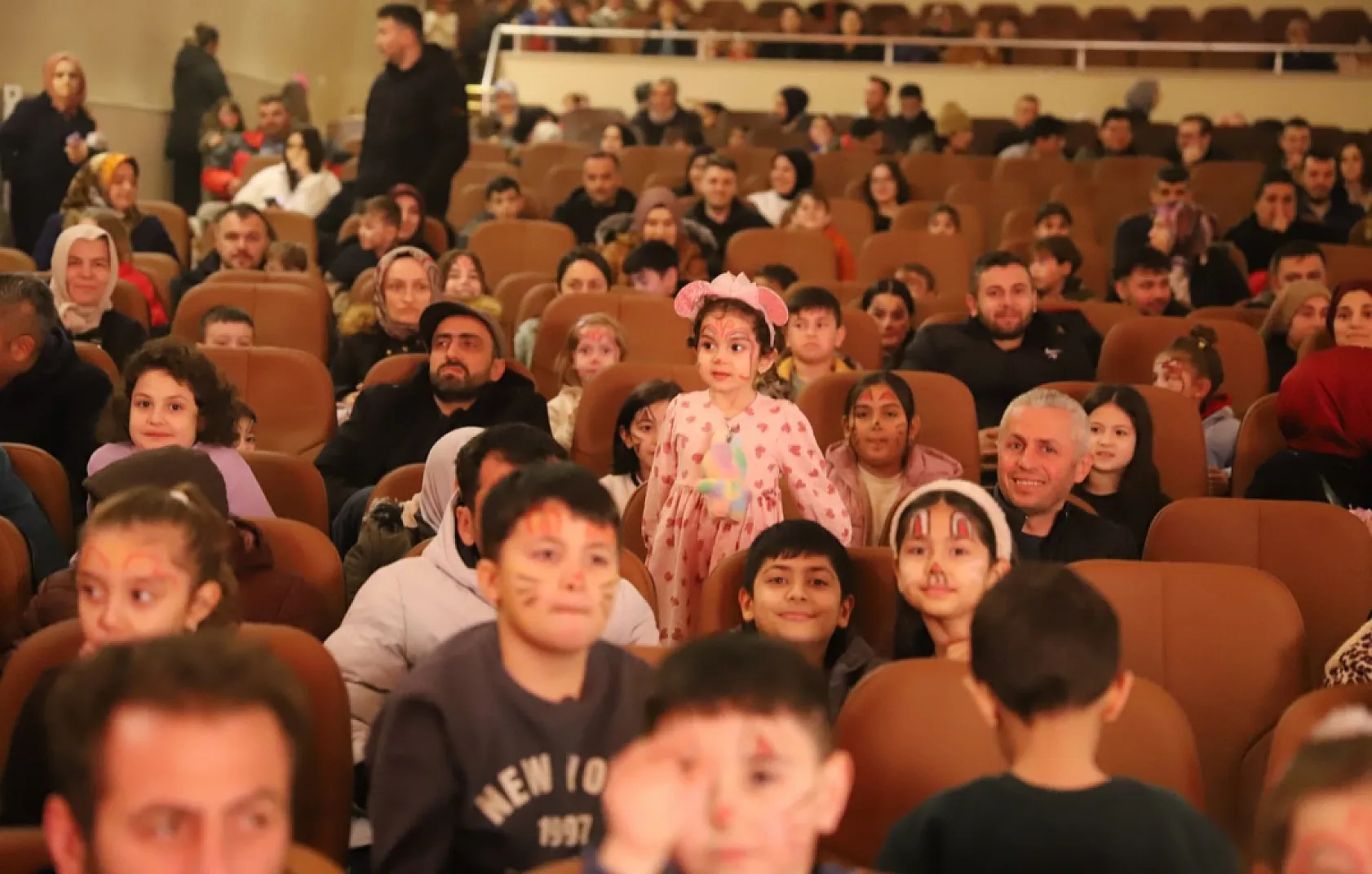 Miniklere iftar sonrası renkli anlar yaşatıldı