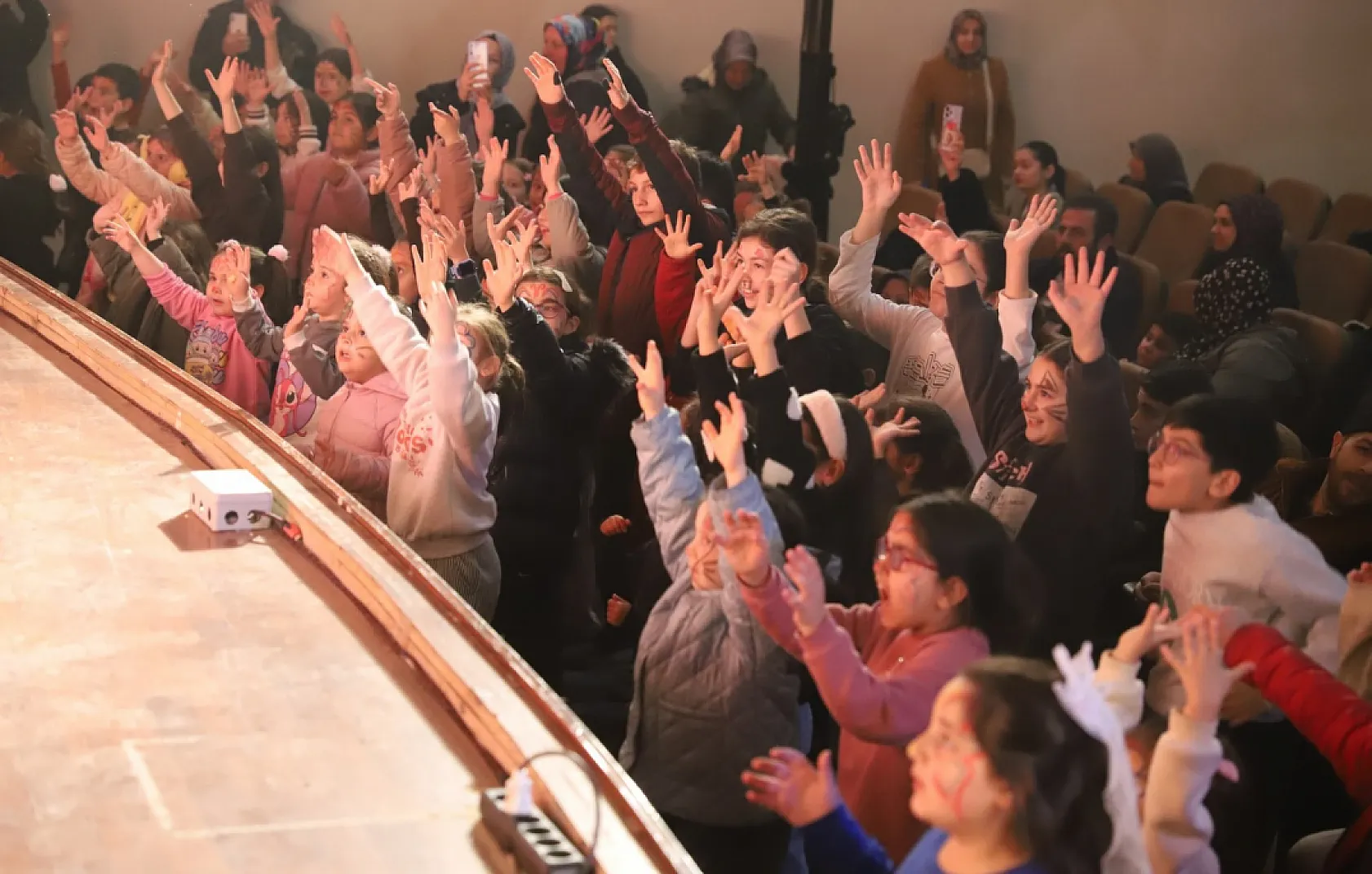 Miniklere iftar sonrası renkli anlar yaşatıldı