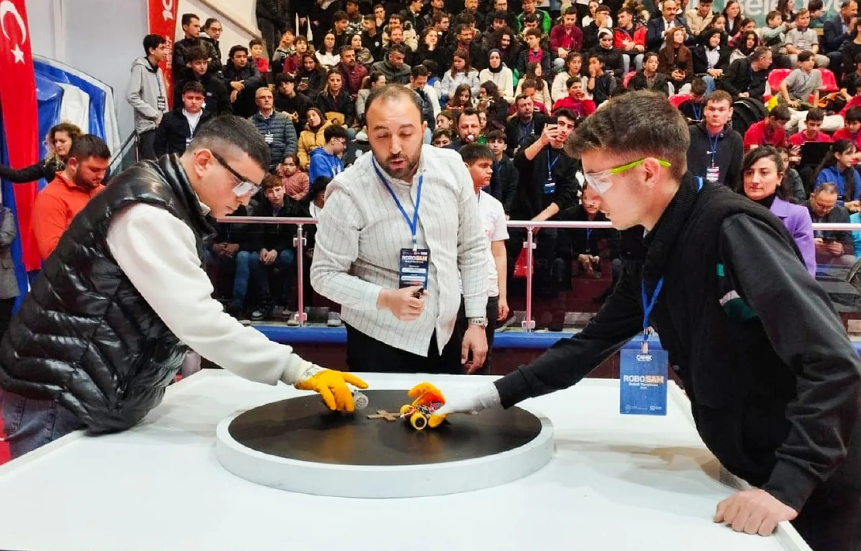 Canik'te robot heyecanı: Gençler projelerini ilk kez sahneye çıkaracak