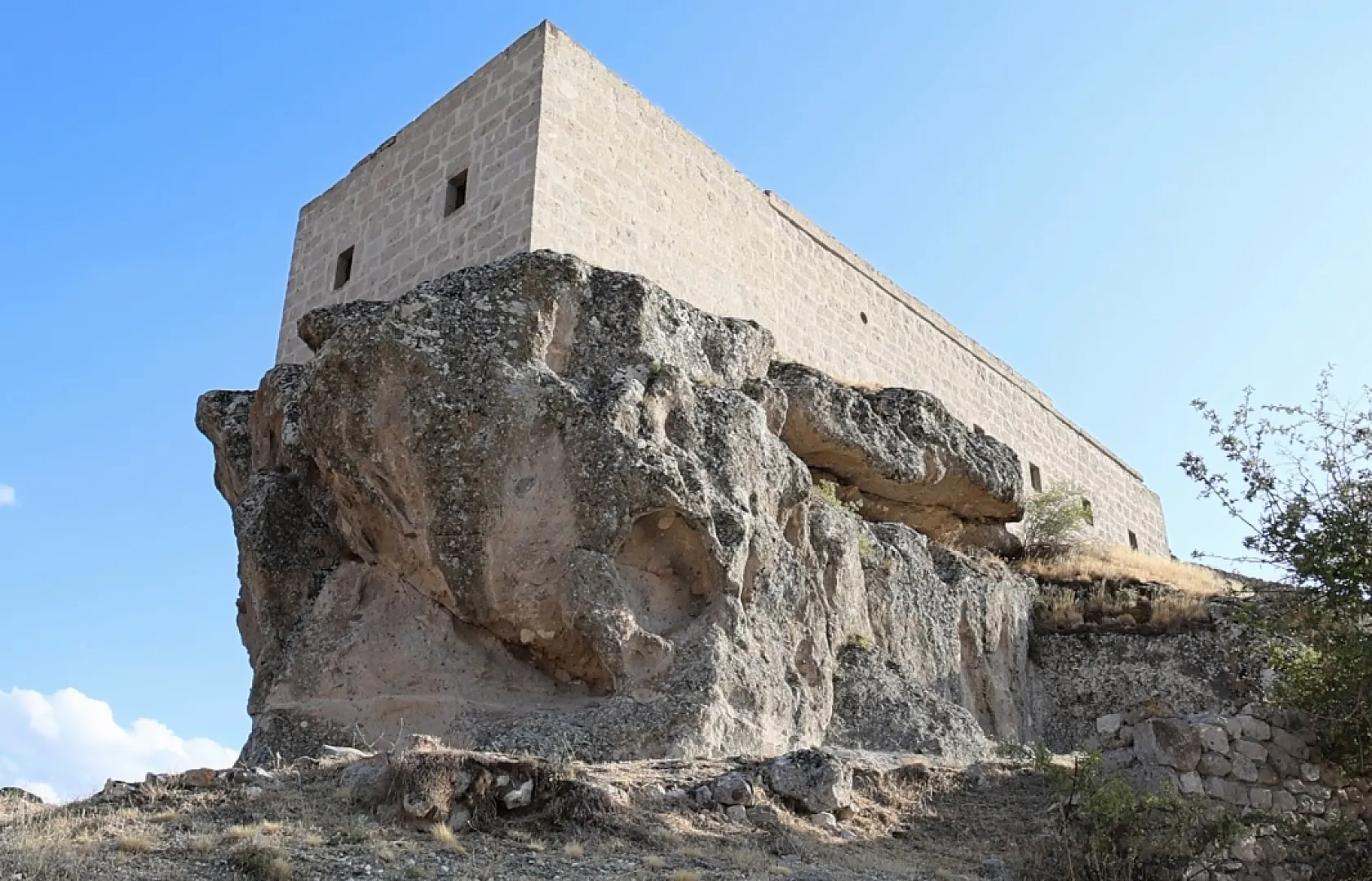 Aksaray'daki 200 yıllık Yüksek Kilise tarihe ışık tutuyor