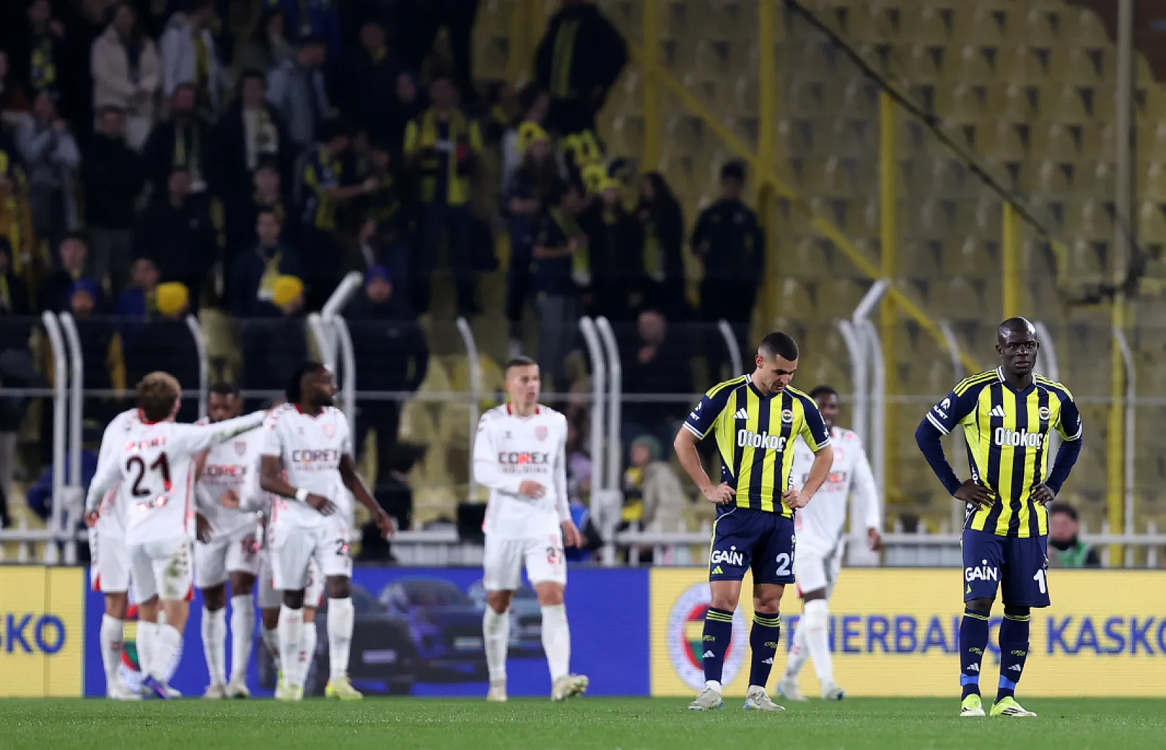 Kadıköy'de ilk yarının yıldızı Mouandilmadji oldu