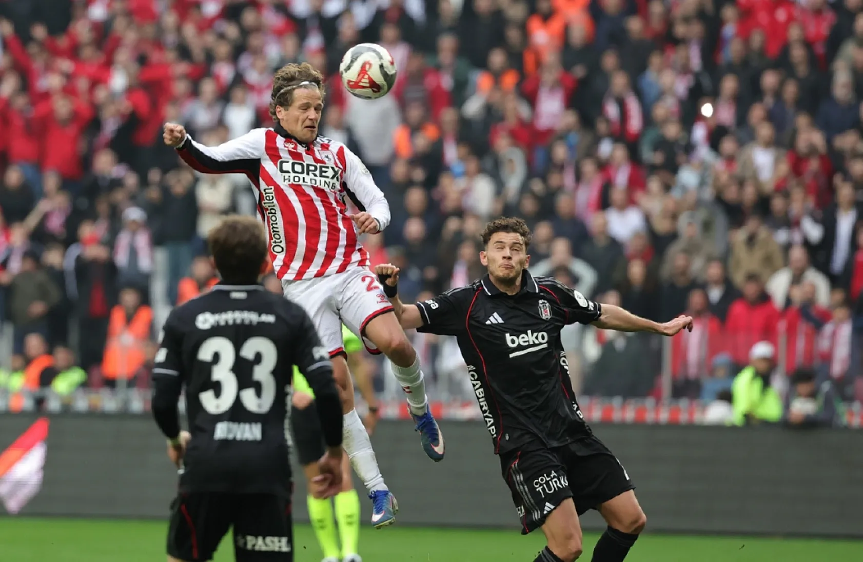 Samsunspor Beşiktaş'ı Perişan Etti! Yazarlar Tek Ses 'Skor Daha Farklı Olabilirdi!'
