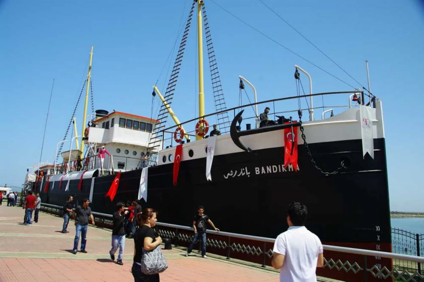 29 Ekim'de  kaç kişi bandırma vapuru müzesini ziyaret etti?