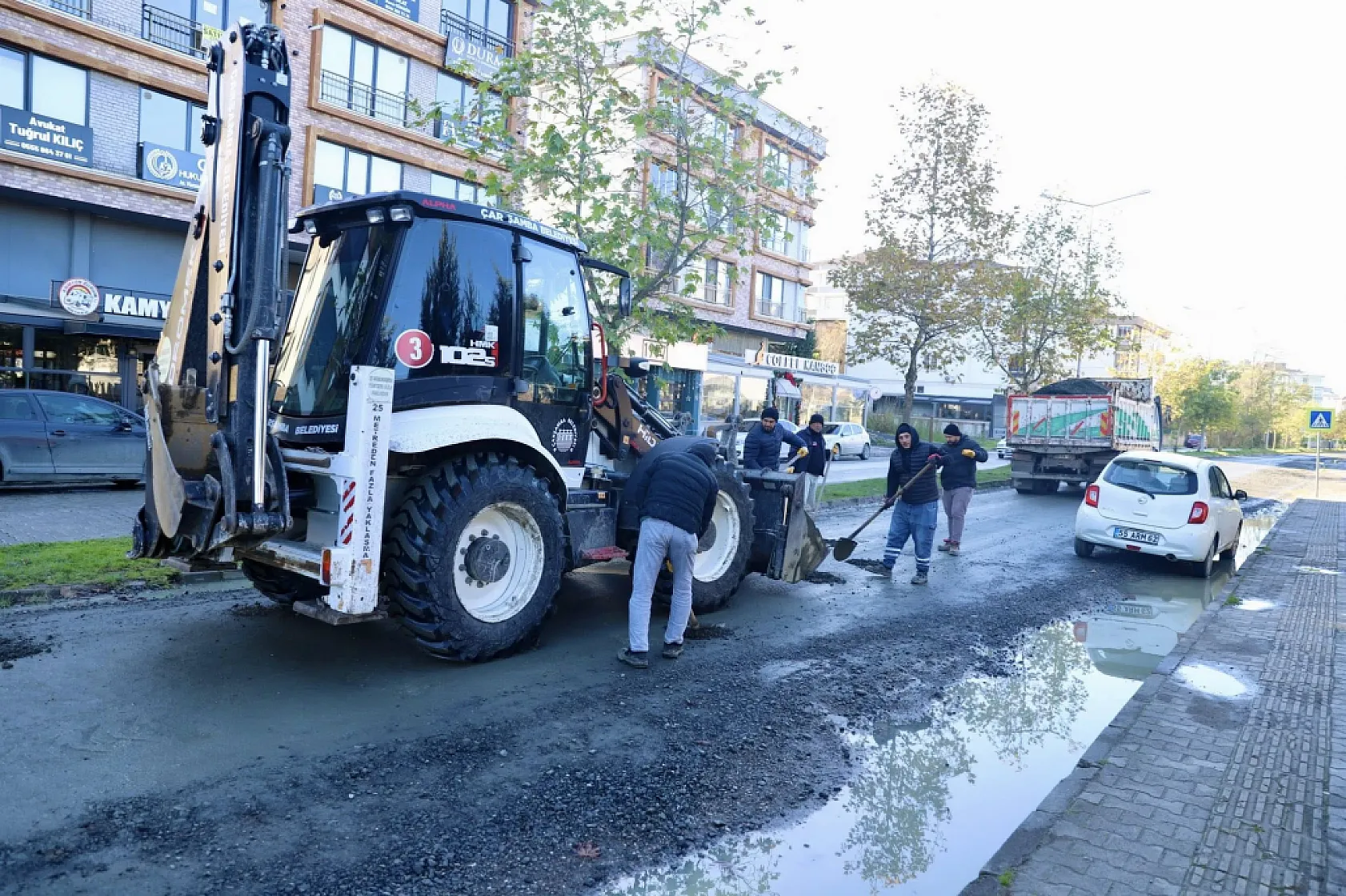 Başkan Hüseyin Dündar Üstyapı Çalışmalarını Yerinde İnceledi