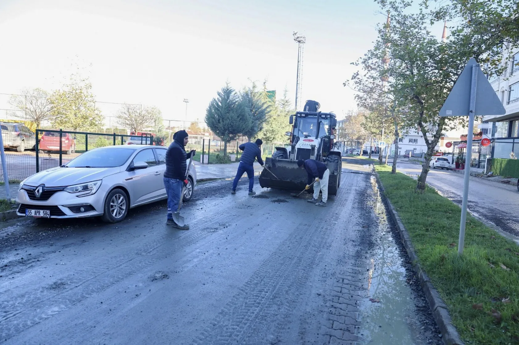 Başkan Hüseyin Dündar Üstyapı Çalışmalarını Yerinde İnceledi