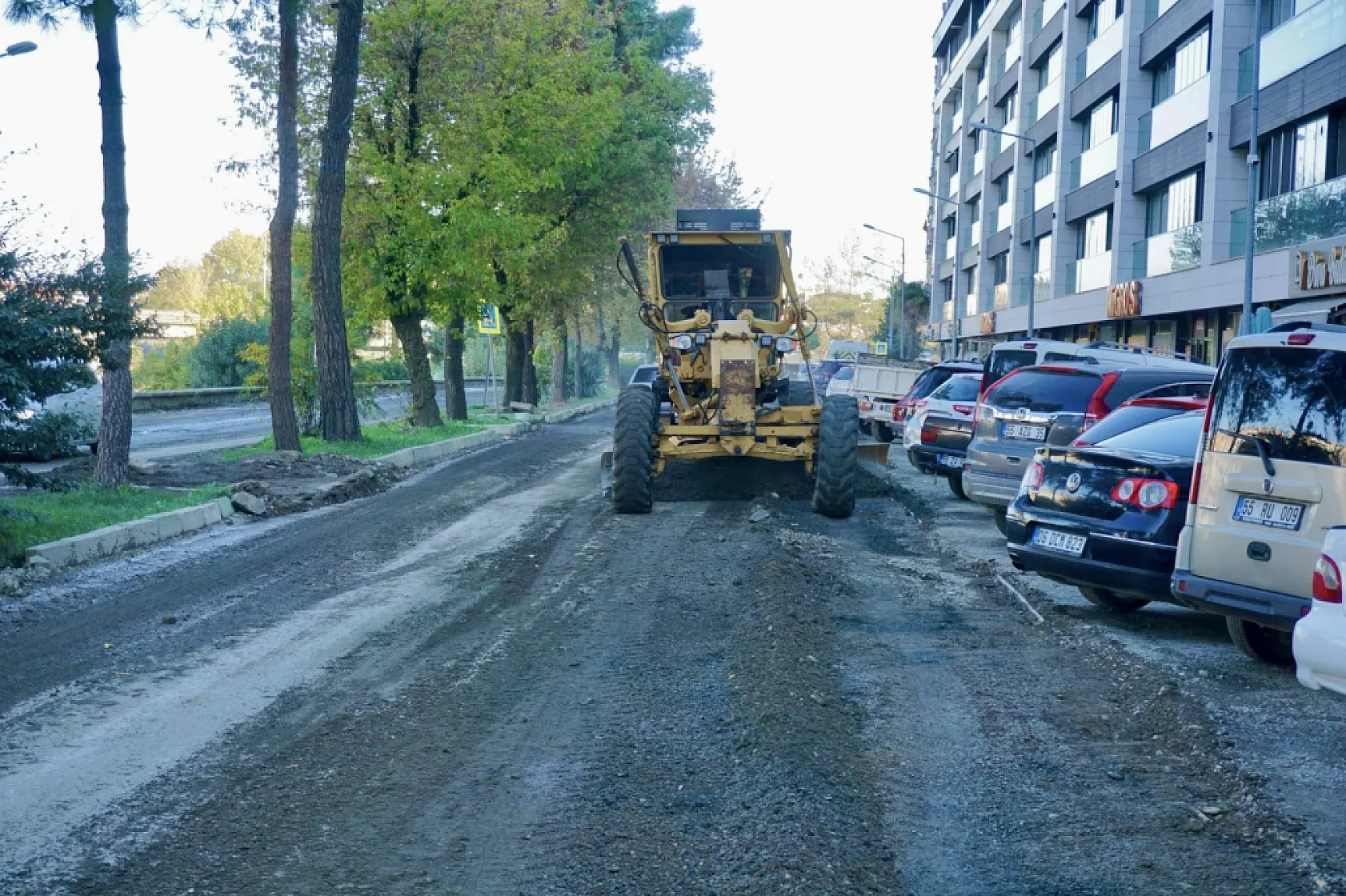 Başkan Hüseyin Dündar Üstyapı Çalışmalarını Yerinde İnceledi