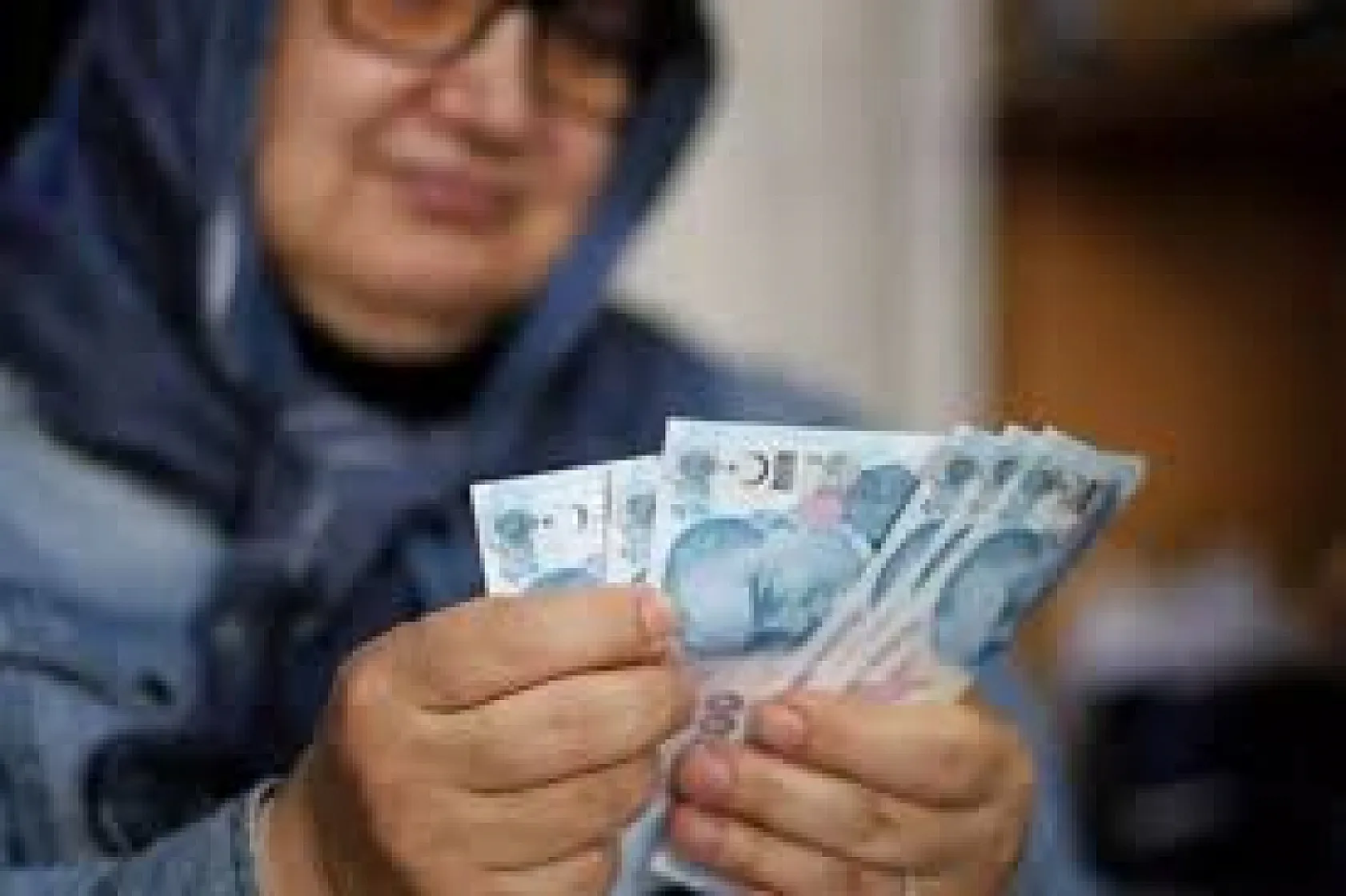 Yasa resmileşti! Emekli olmak zorlaşacak