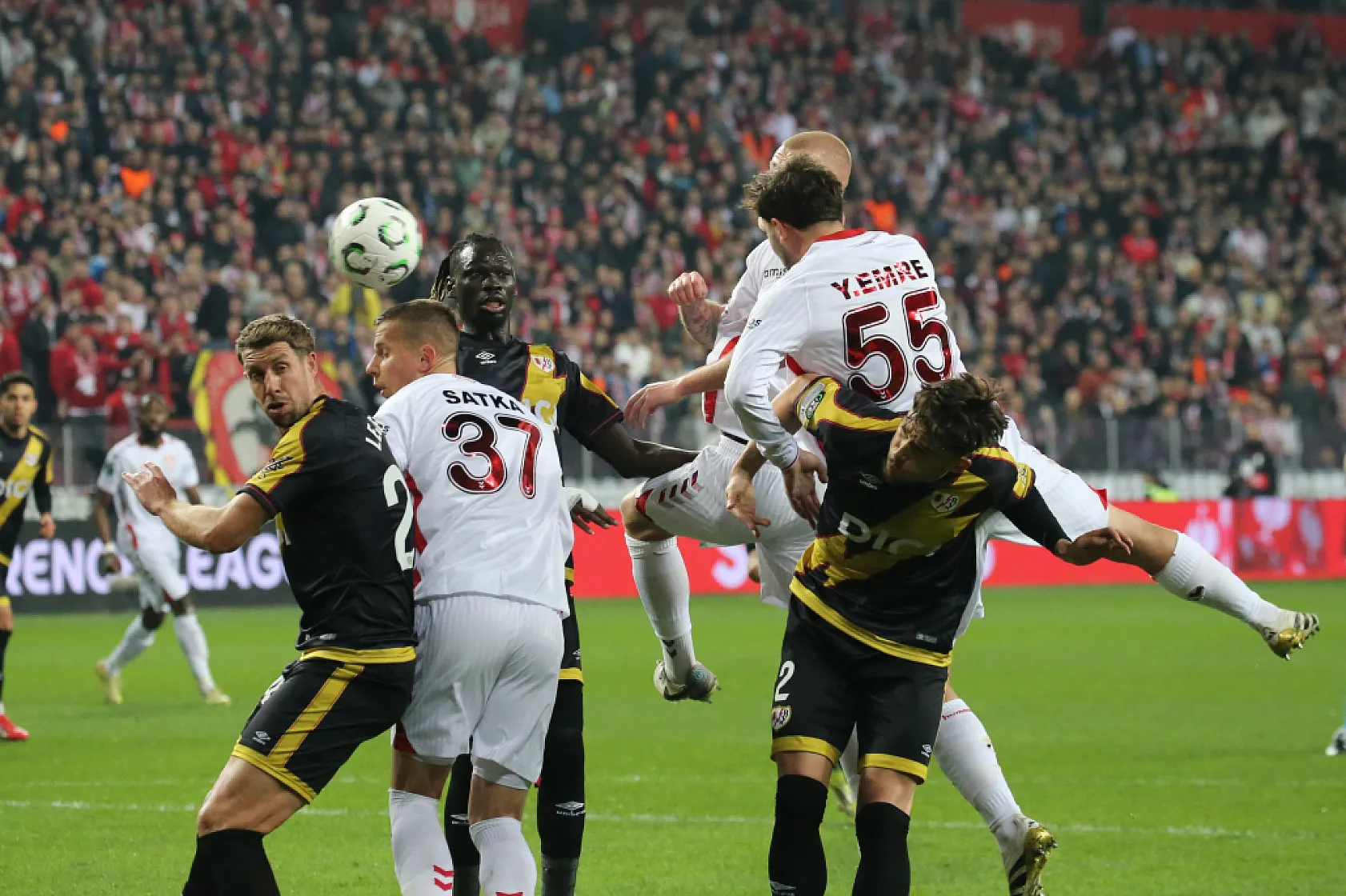 Karadeniz inadı turu getirir mi? Samsunspor Madrid'te çeyrek final peşinde!