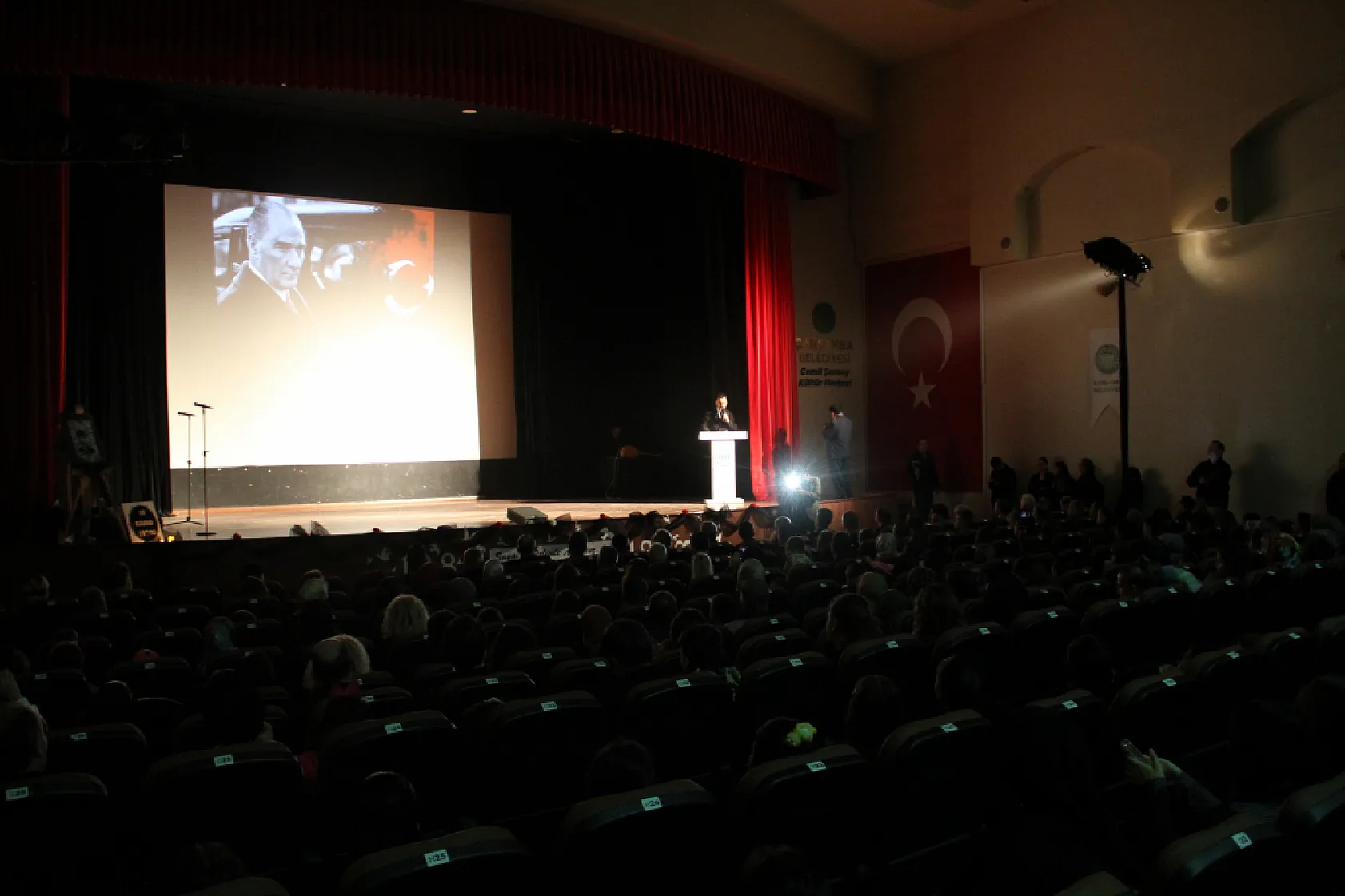 Çarşamba, Atatürk'ü Saygıyla Andı