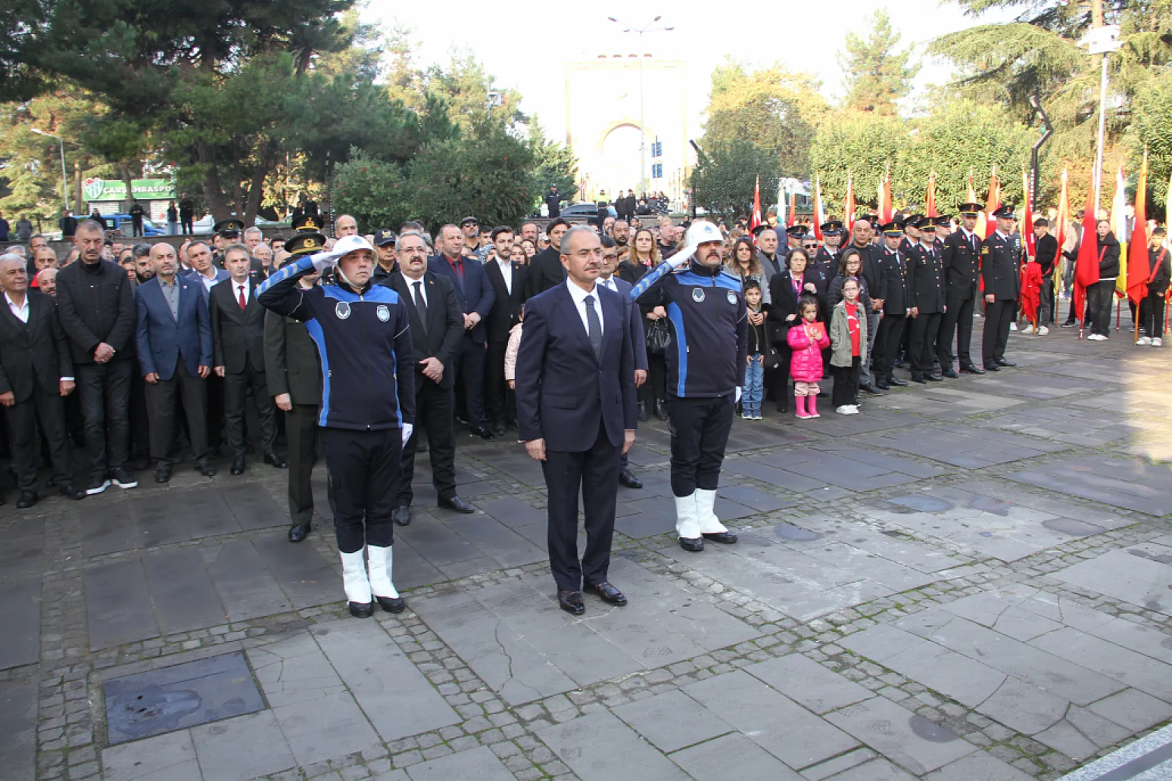 Çarşamba, Atatürk'ü Saygıyla Andı