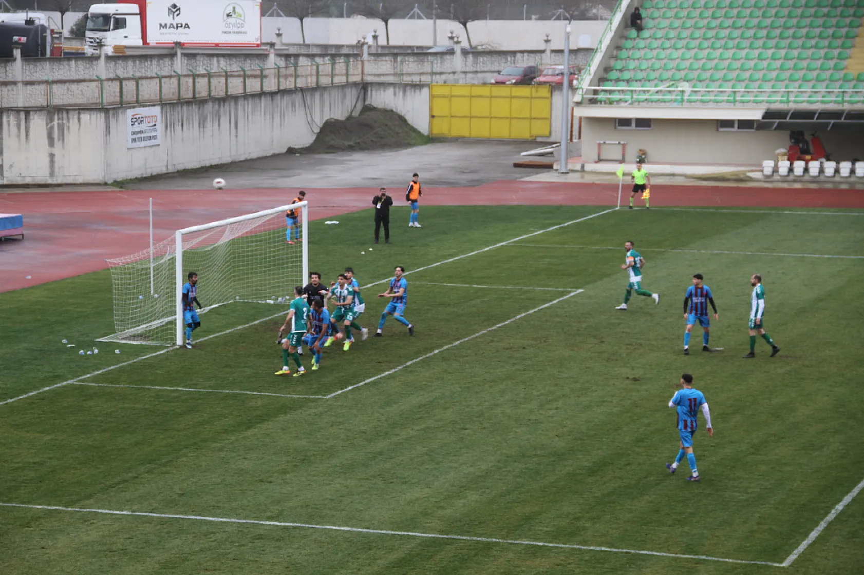 Çarşambaspor farklı kazandı, liderliğe yükseldi
