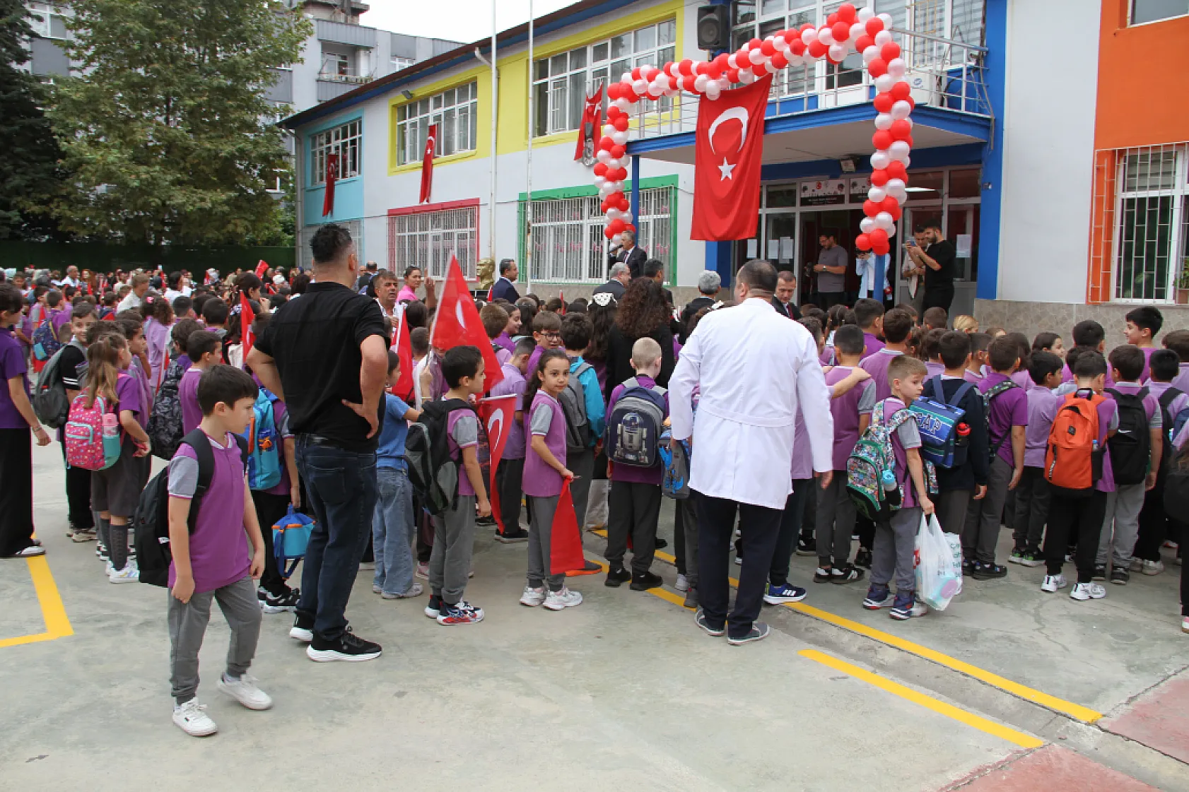 Çarşamba'da yeni eğitim-öğretim yılı Kaymakam Sağlam'ın ziliyle başladı