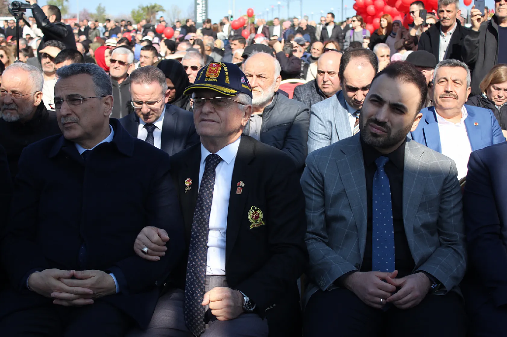 Büyük gün geldi İstiklal meydanı ve Astorya açıldı