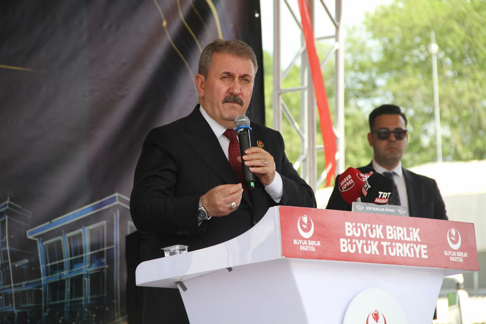 Mustafa Destici, 'Hüseyin Dündar'ı Cumhur ittifakı'nda görmek istiyoruz'