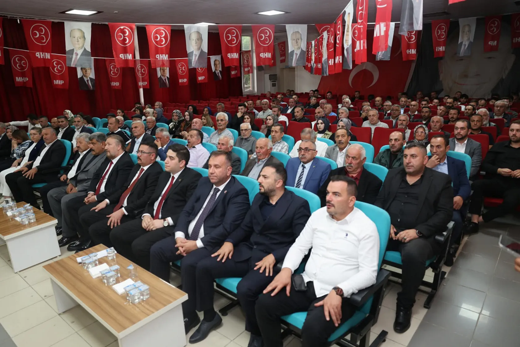 MHP Reşadiye'de Batuhan Kargılı ilçe başkanı seçildi