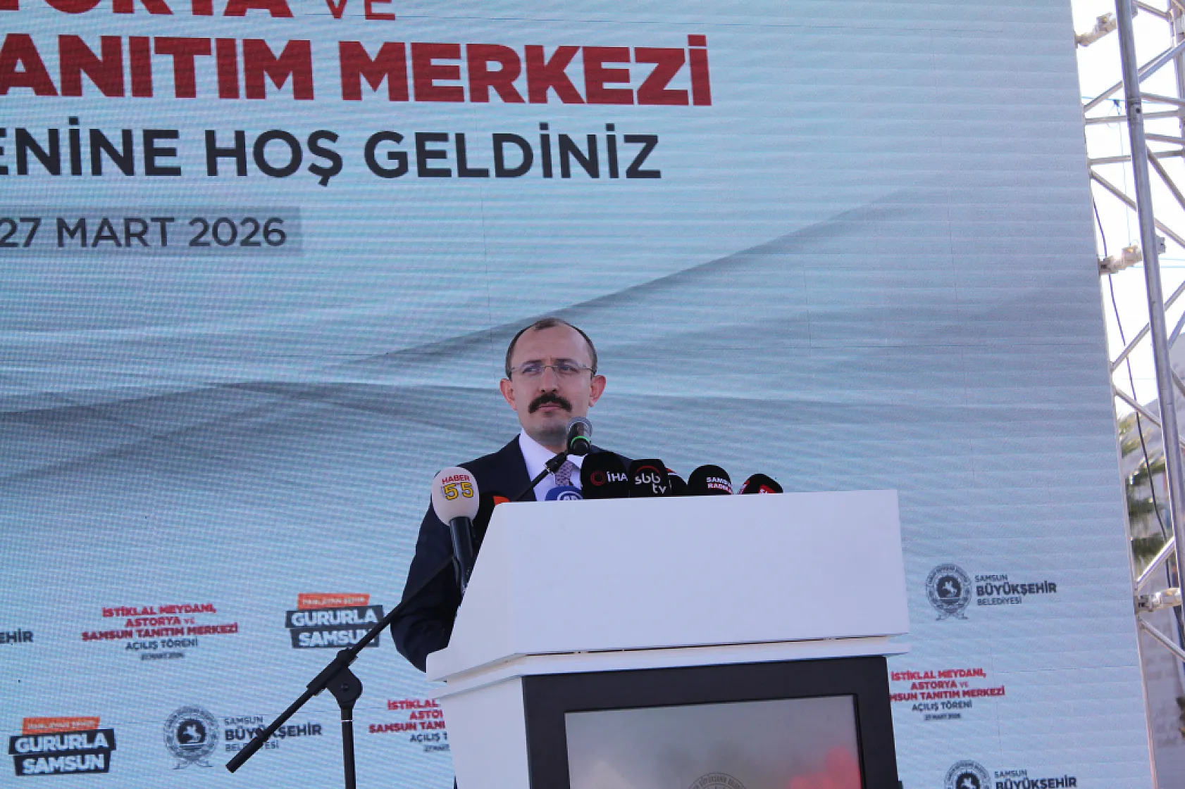 Büyük gün geldi İstiklal meydanı ve Astorya açıldı