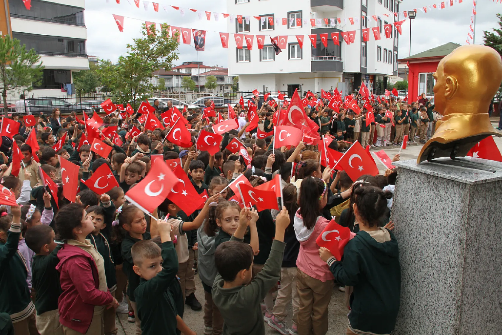 Çarşamba'da ilköğretim haftası kutlandı